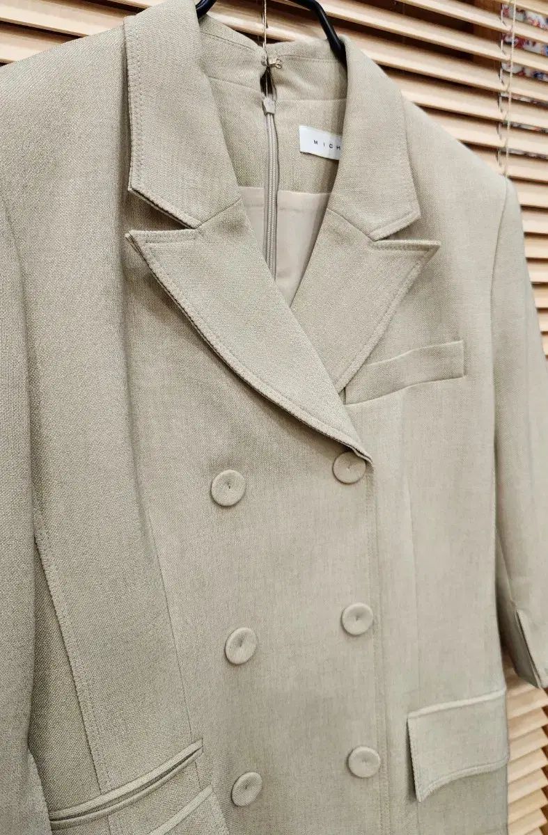 トレンチタイプ