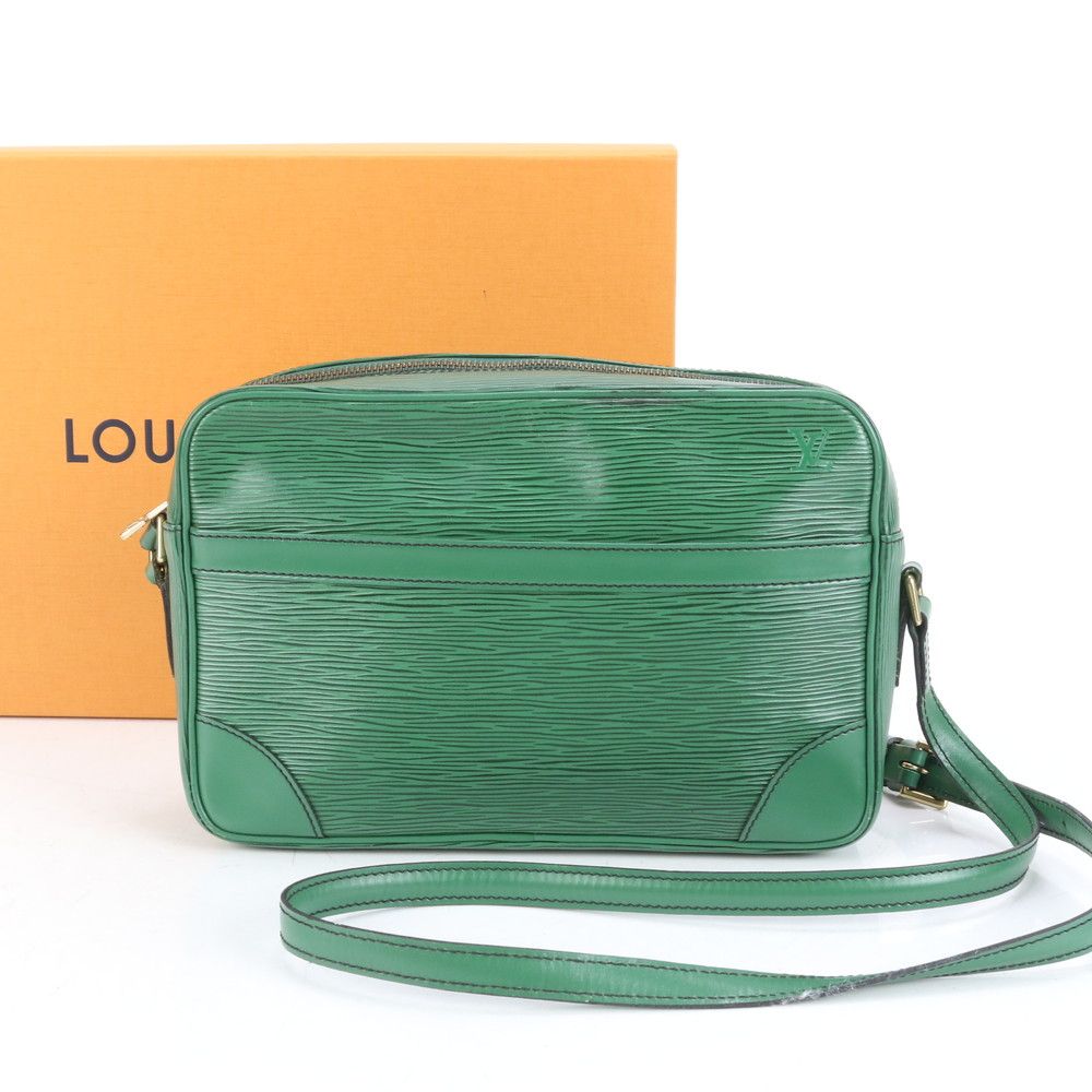 極美品 ルイヴィトン エピ トロカデロ 27 M52304 レザー