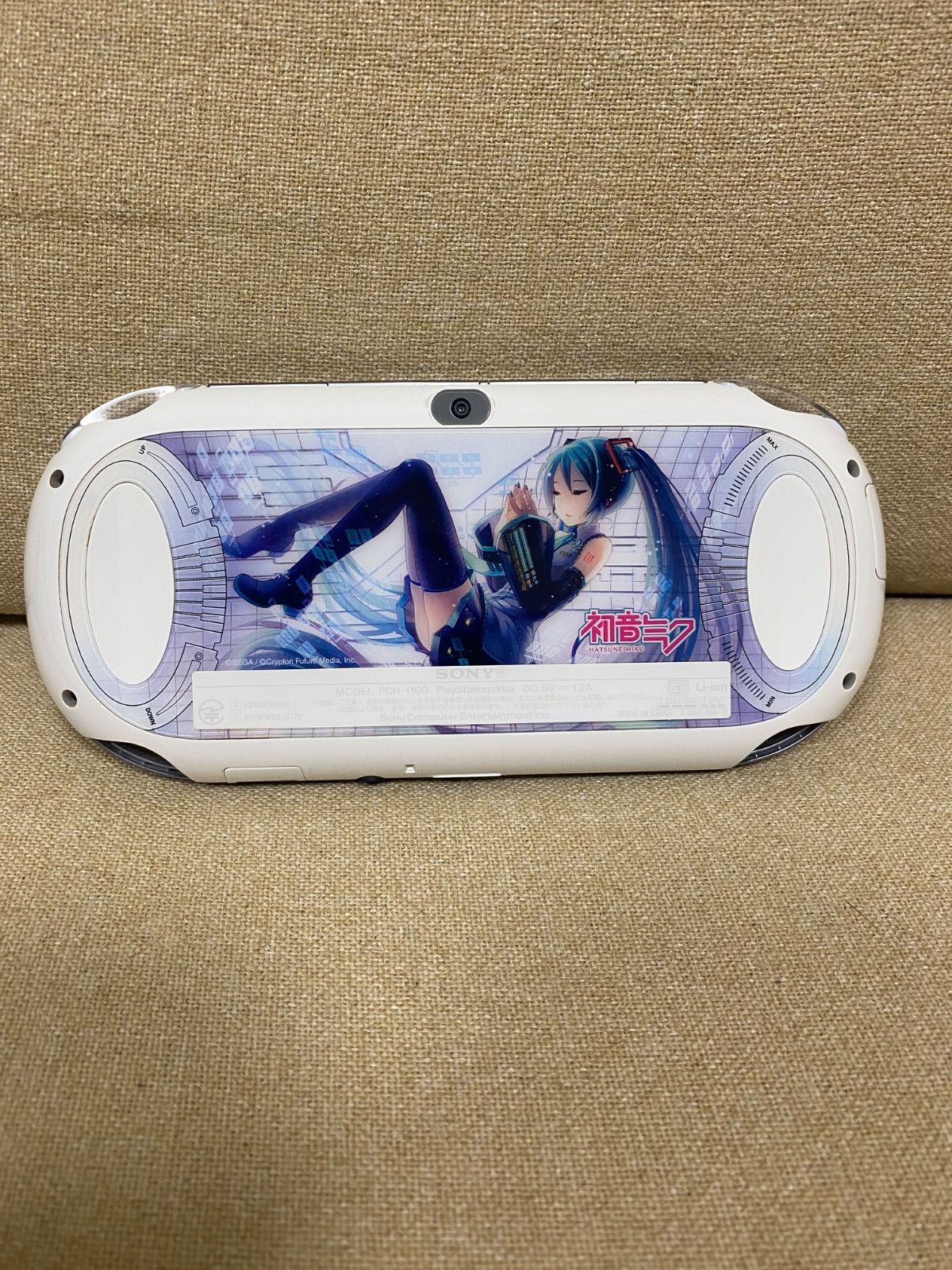 PSVita 初音ミク Limited Edition Wi-Fiモデル 本体