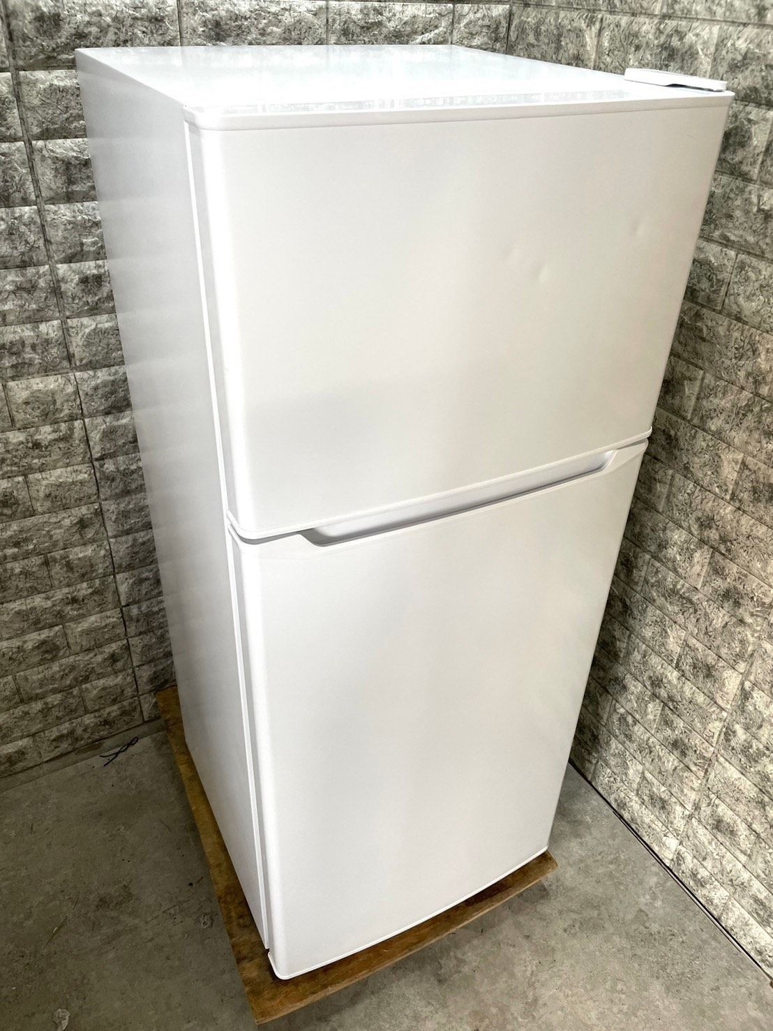 高年式】大阪送料無料☆3か月保障付き☆冷蔵庫☆2023年  