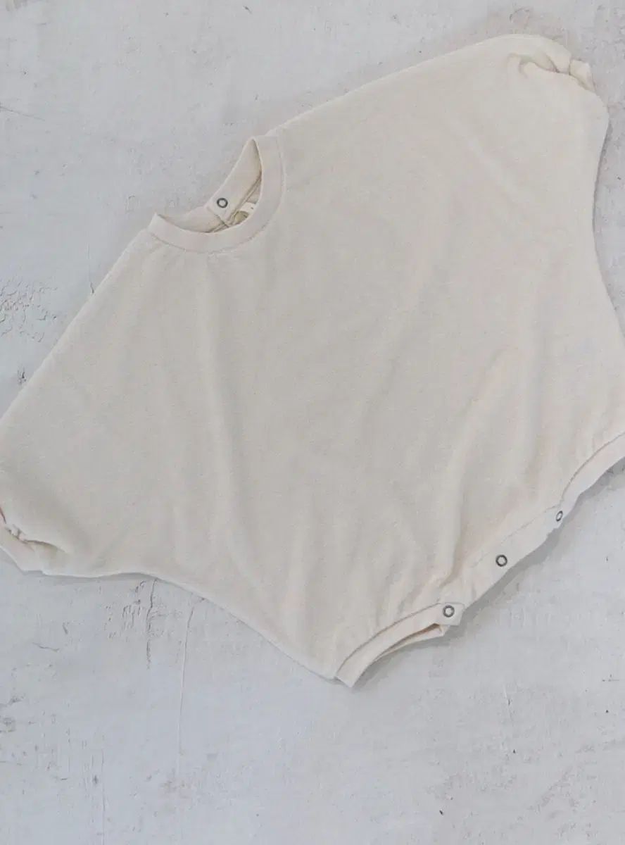 アース スウェット スーツ 2 サイズ クリーム