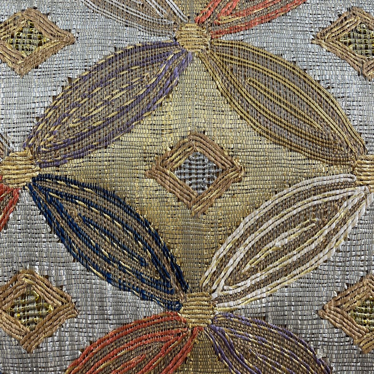 袋帯 美品 秀品 格天井 宝尽くし 金糸 箔 金色 六通 正絹 【中古