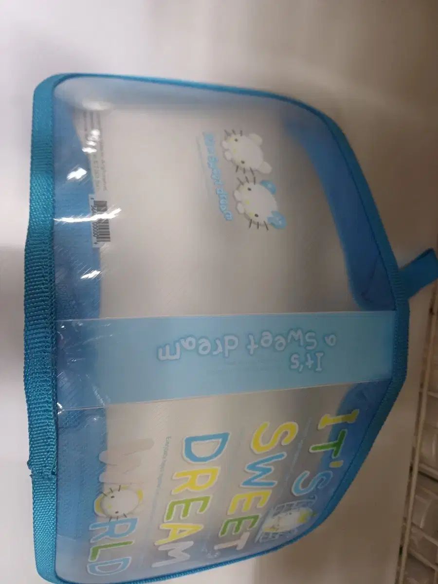 古典) クマ ポーチ Mignonjour（ミニョンジュール）の「FReePLACe&frasl;もこもこくまポーチ Mignonjour トートバッグ Mignonjour&frasl;デイジー柄ミニトートバッグ