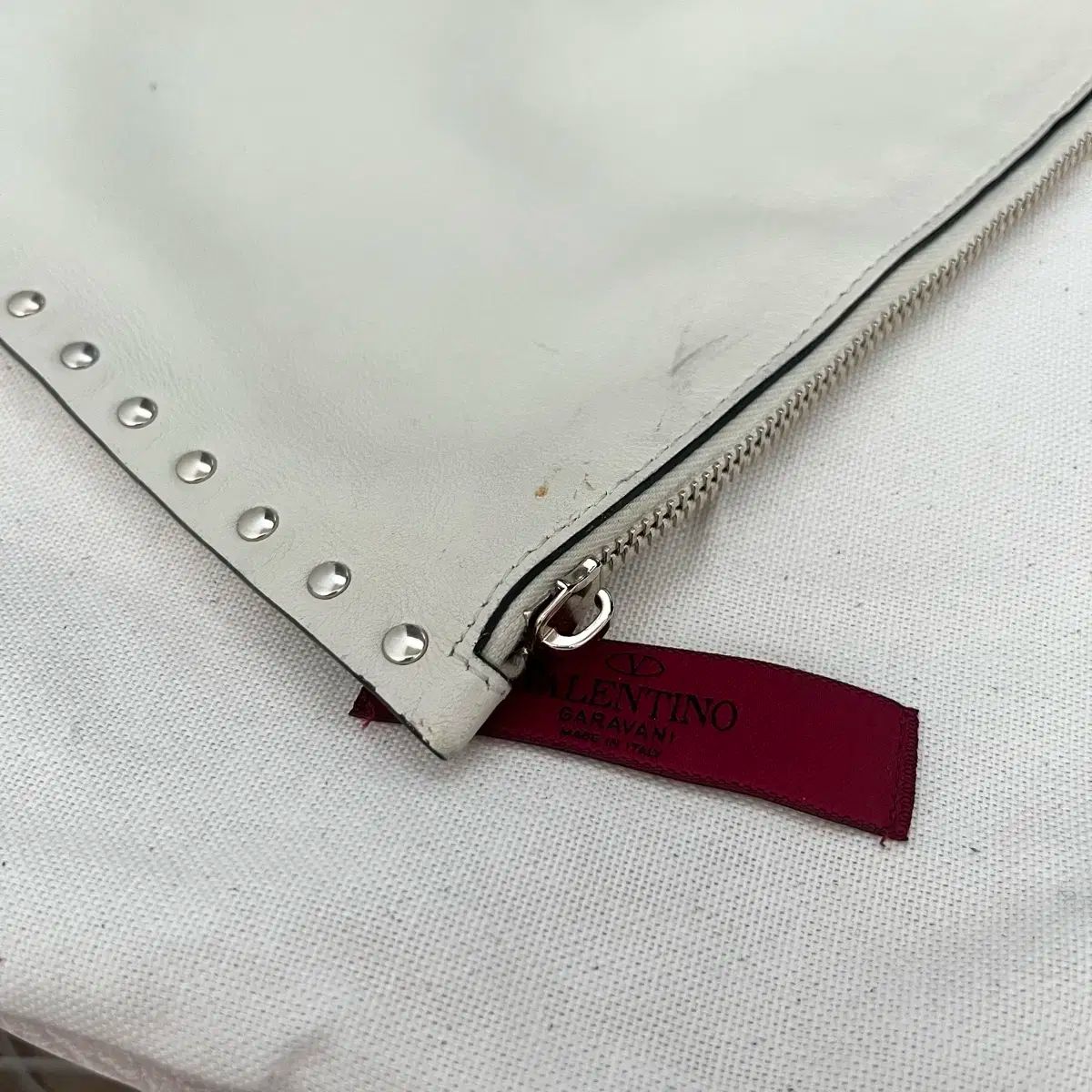 Valentino(ヴァレンティノ) クラッチ Valentino クラッチバッグ