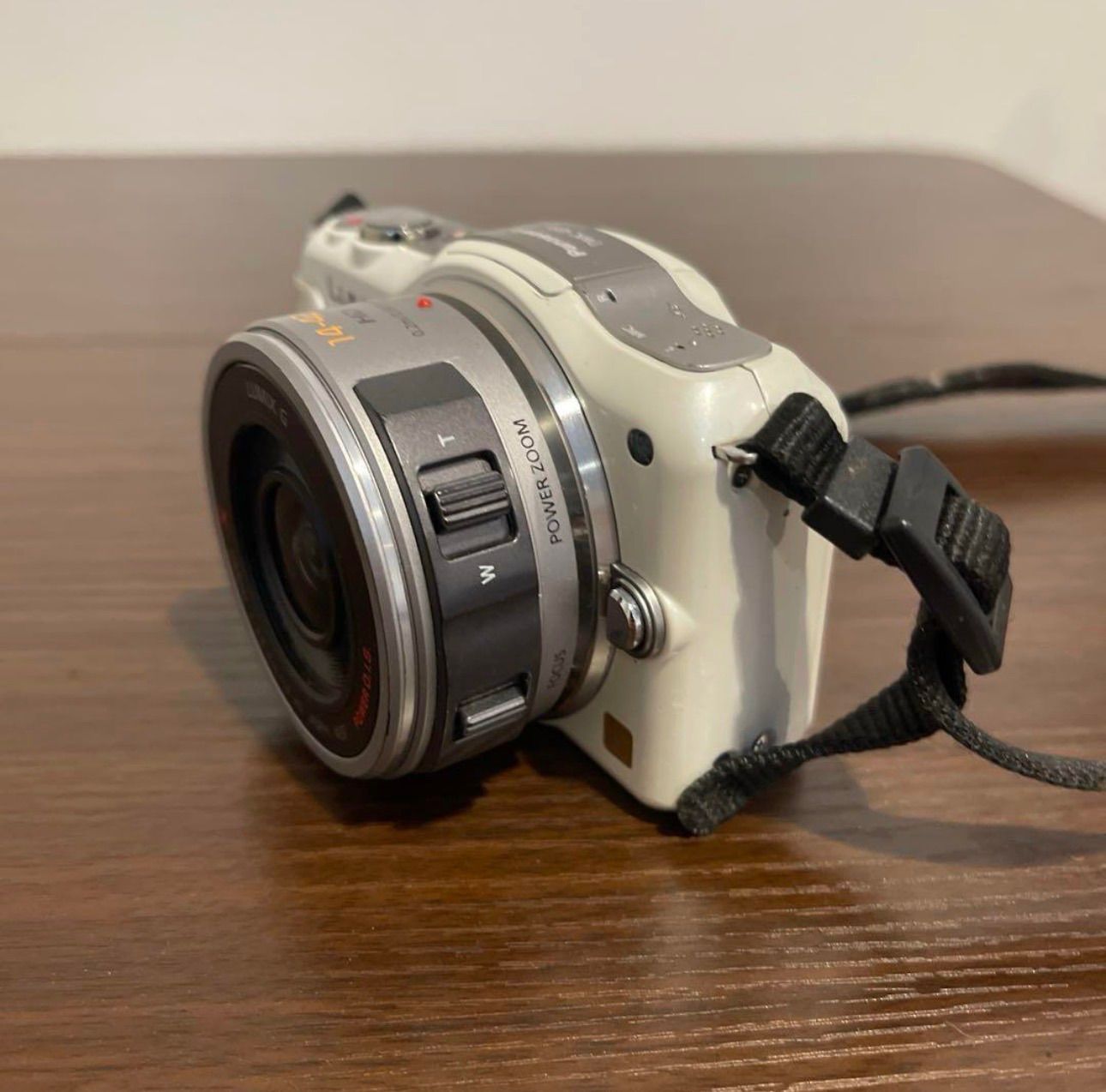 5054 Panasonic LUMIX GF5 ホワイト レンズ付き 5054 Panasonic LUMIX GF5 ホワイト レンズ付き - メルカリ