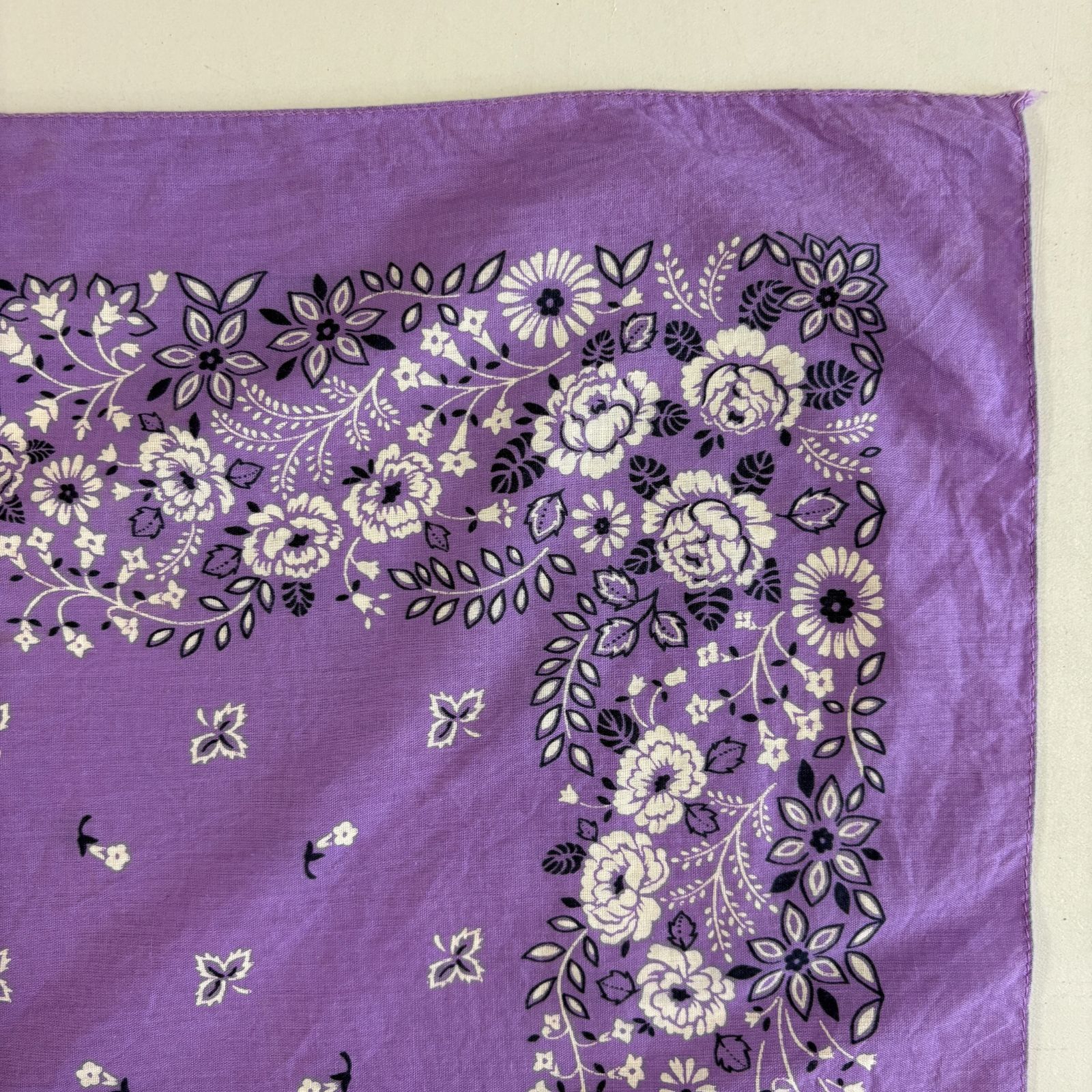 希少 USA製 60〜70's  RN13962 バンダナ フラワー 051 Amazon.co.jp: USA製 60〜70's RN13962 バンダナ フラワー 051