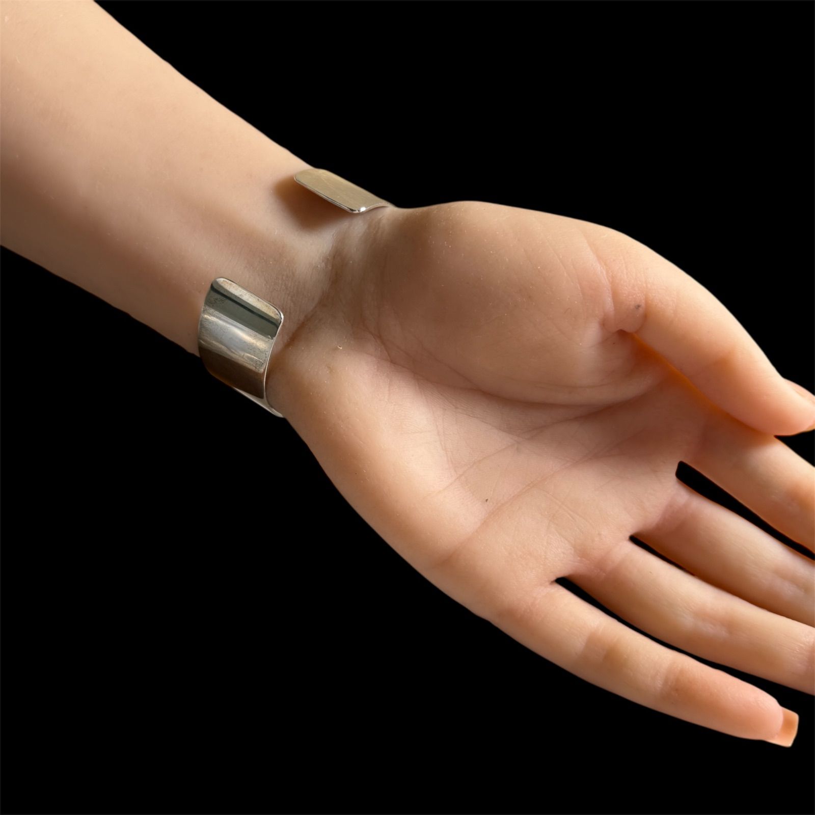 agete シルバー オープンバングル 専用ボックス付き