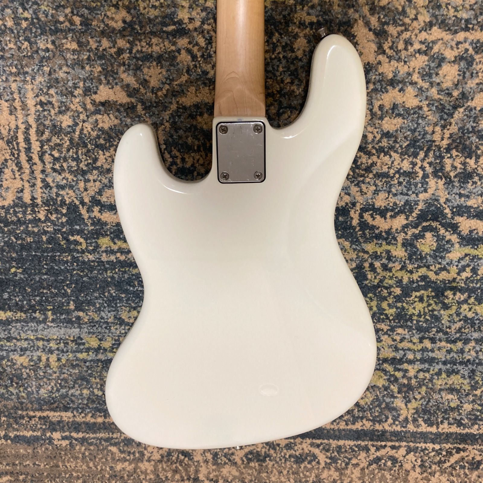 Bacchus バッカス BJB-1R OWH オフホワイト ジャズベース - メルカリ