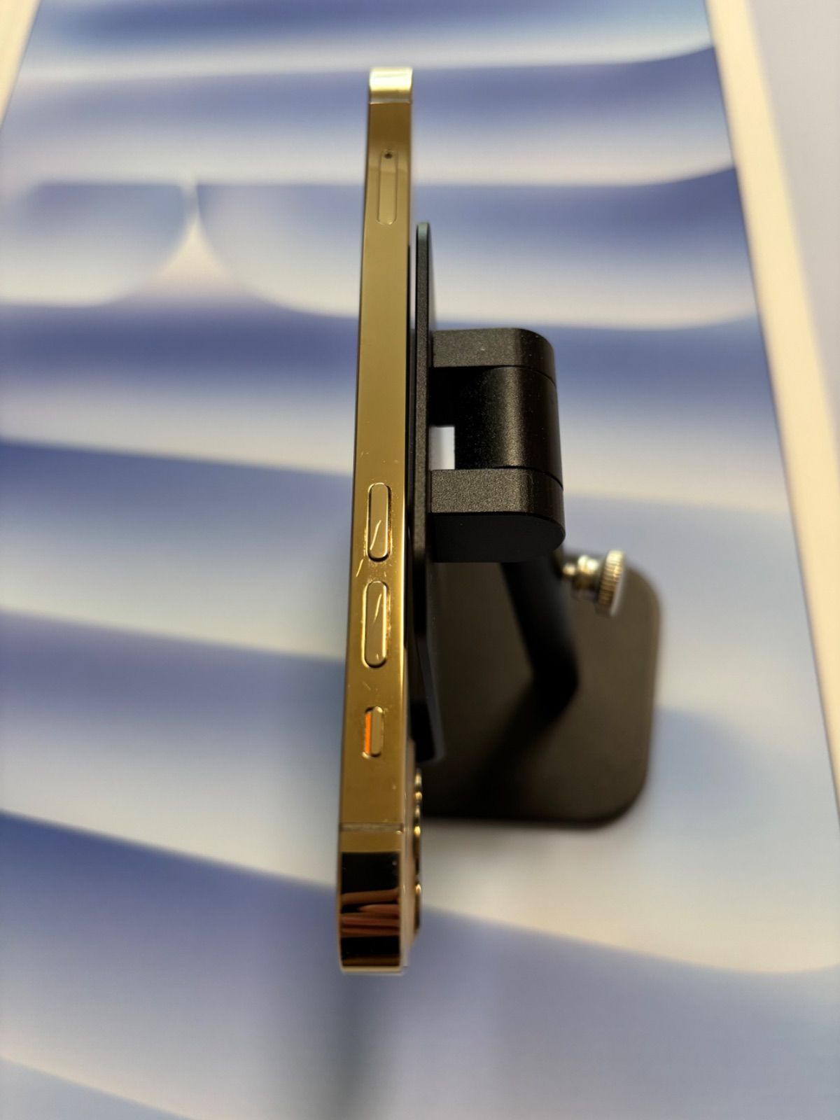 美品完動品 バッテリー82% iPhone12 Pro 256GB ゴールド SIMフリー