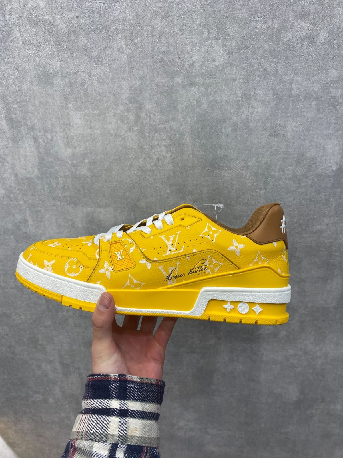 ルイヴィトン 25AW ファレルウィリアムス LVトレイナー ライン  