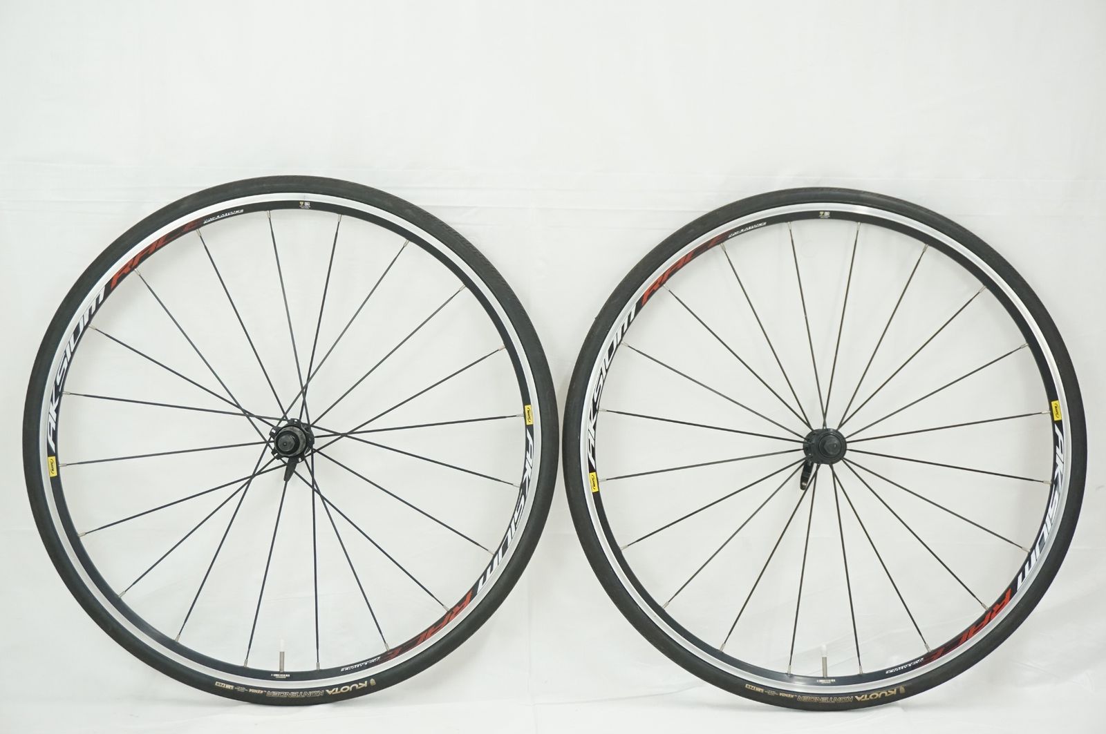 MAVIC 「マヴィック」 AKSIUM RACE シマノ 11速 ホイールセット / バイチャリ福岡店