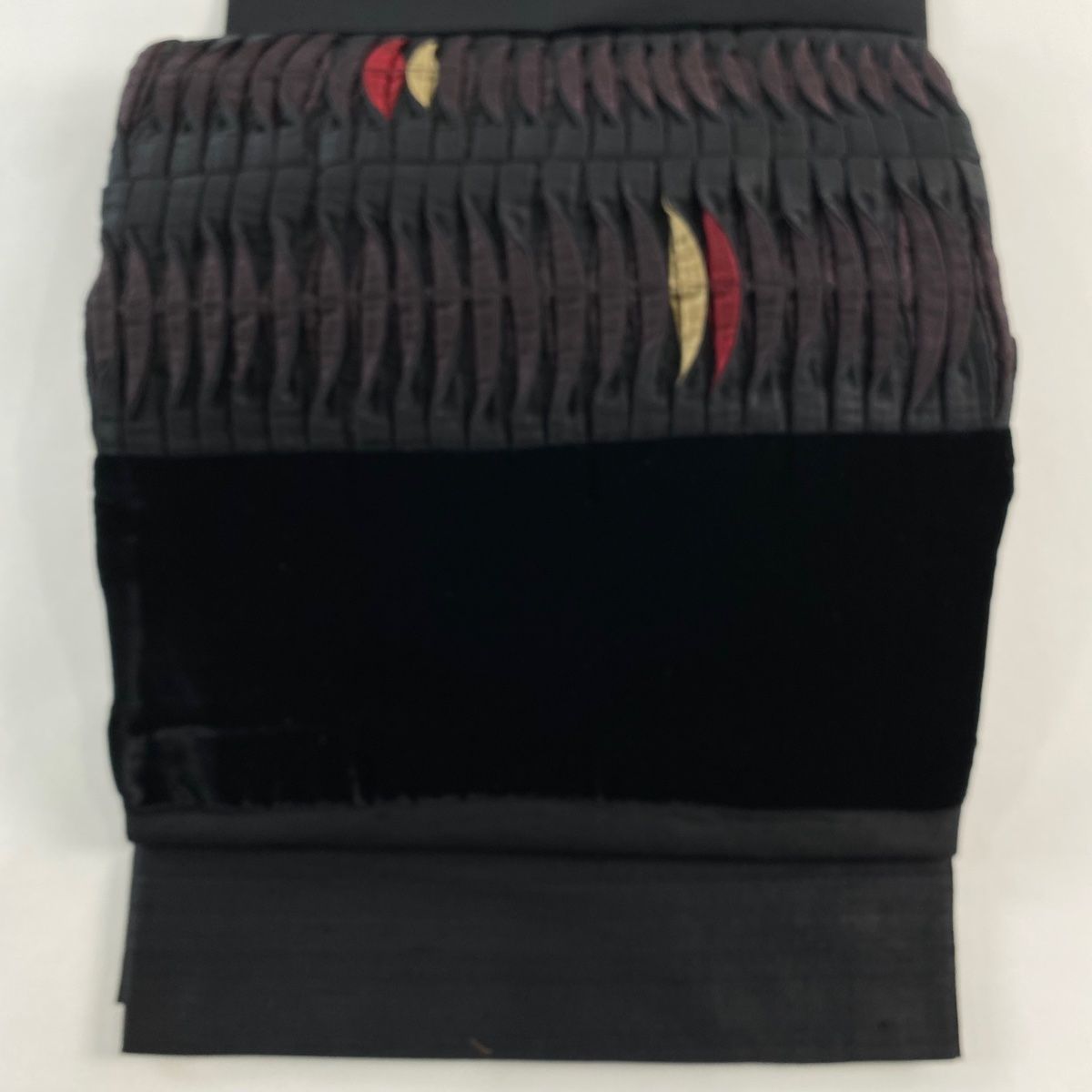 袋名古屋帯 秀品 幾何学模様 黒 正絹