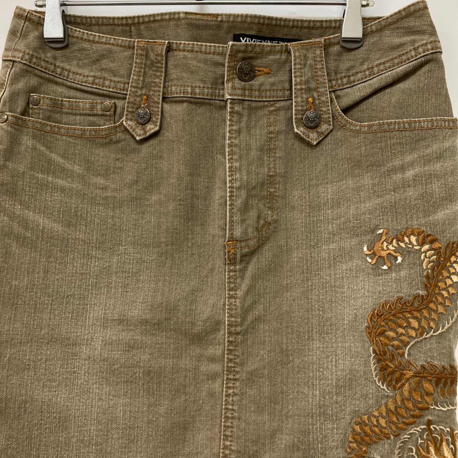 VIVIENNE TAM ヴィヴィアンタム スカート ミニスカート タイト スリット ドラゴン 刺繍 カーキ レディース 1サイズ CB657 SIROKUMA-CORPORATION_COM