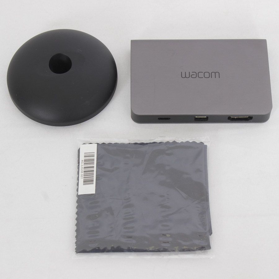 美品】WACOM Cintiq Pro 16 DTH-1620/AK0 液晶ペンタブレット 15.6型