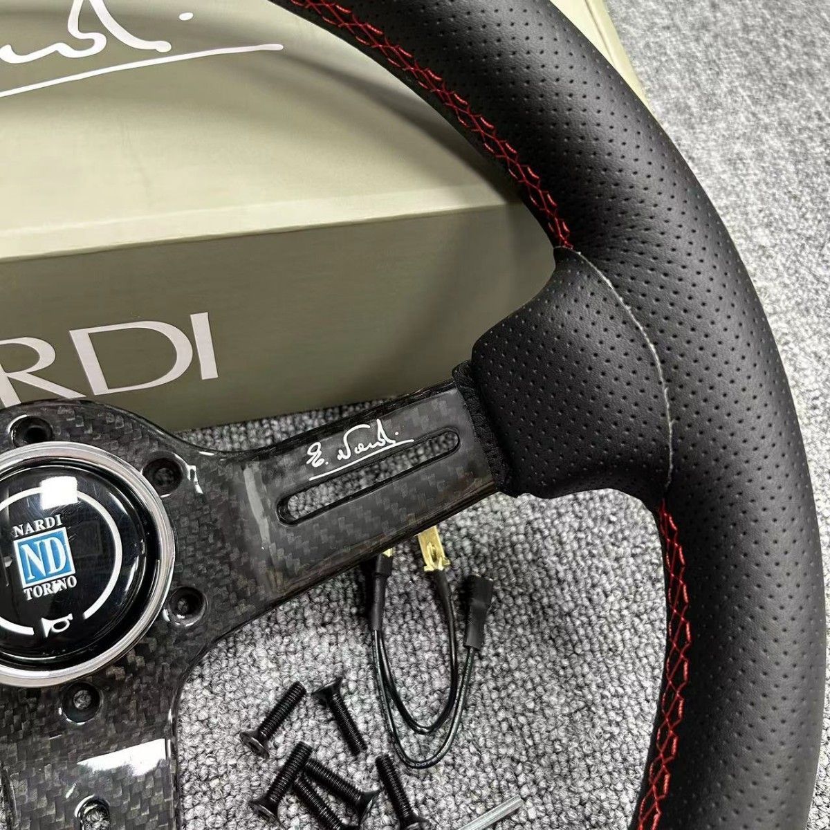 新品☆NARDI☆ステアリング スポーツステアリングホイール 高