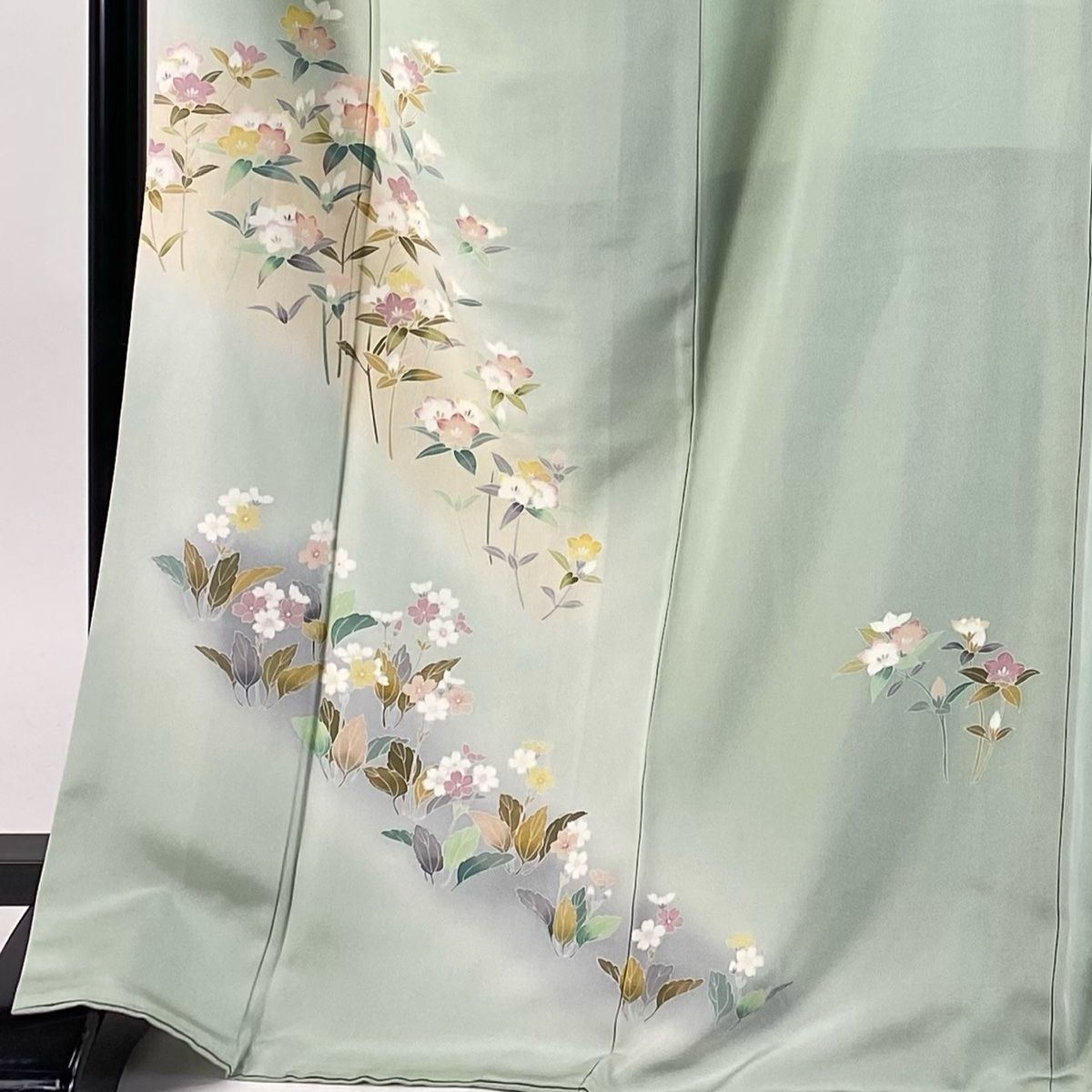 付下げ 身丈172cm 裄丈71cm L 袷 桔梗 草花 ぼかし 薄緑 正絹 秀品