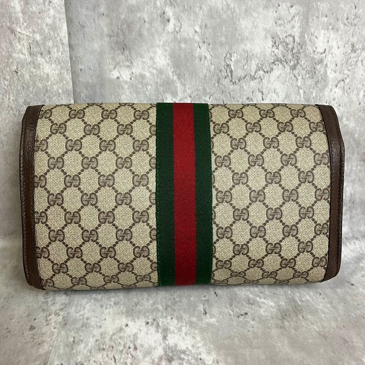 ✨格安✨ OLD GUCCI オールドグッチ セカンドバッグ クラッチバッグ 小物入れ 総柄 インターロッキング フラップ GGスプリーム  シェリーライン シリアル ビンテージ ヴィンテージ PVCレザー ユニセックス レディース メンズ ベージュ 肌色 - メルカリ