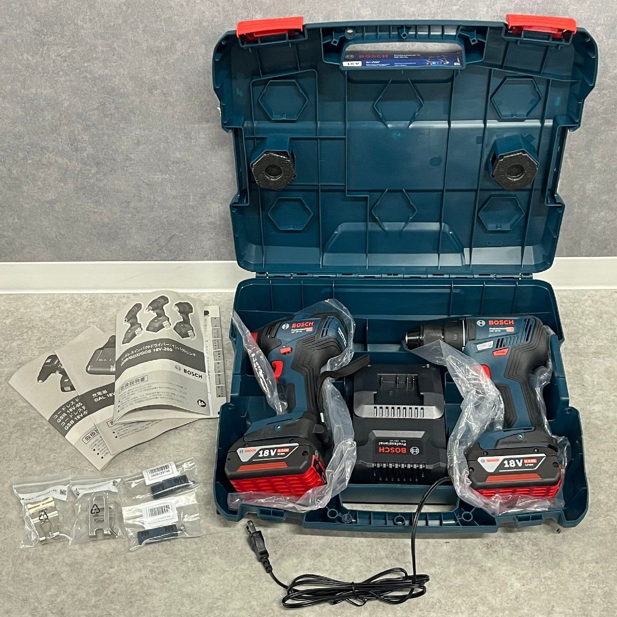 ◎J617 【美品】BOSCH 18Vコンボキット インパクト+ドライバードリル