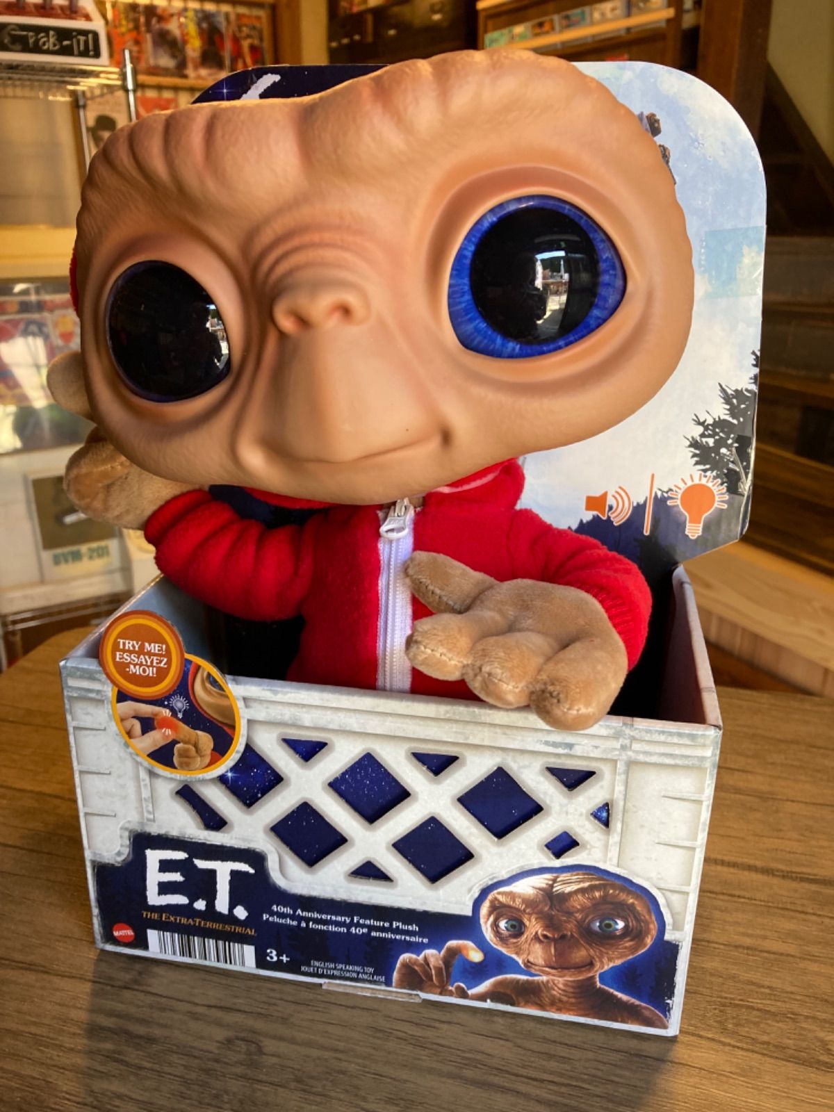 新品 40周年記念 E.T. トーキング ぬいぐるみ - メルカリ
