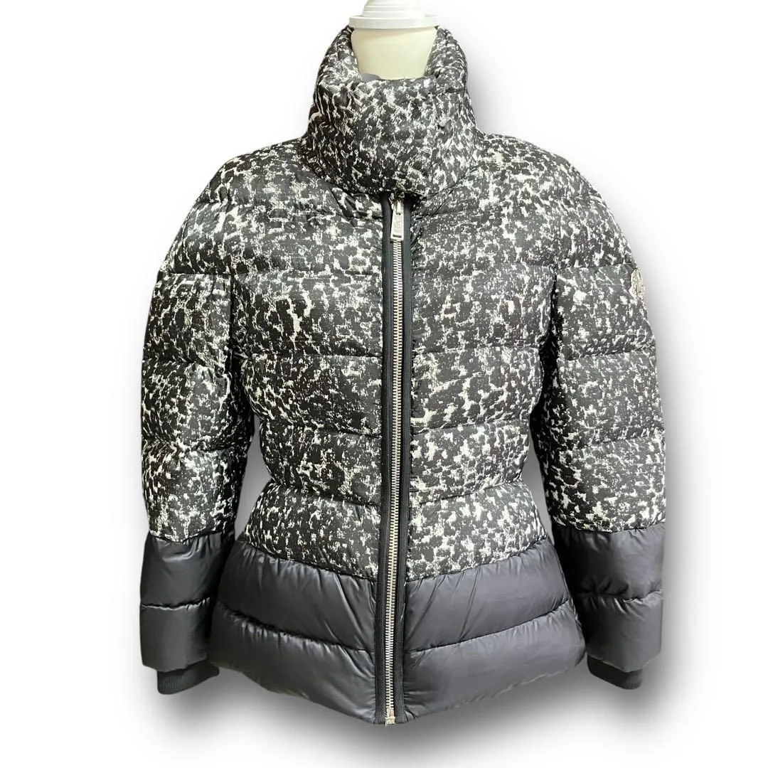 2025年最新】MONCLER GAMME ROUGEの人気アイテム - メルカリ