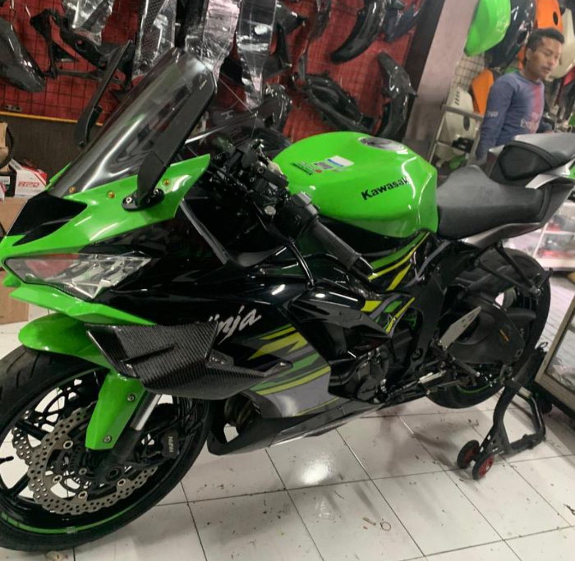 カーボンサイドウイングレット 受注製造