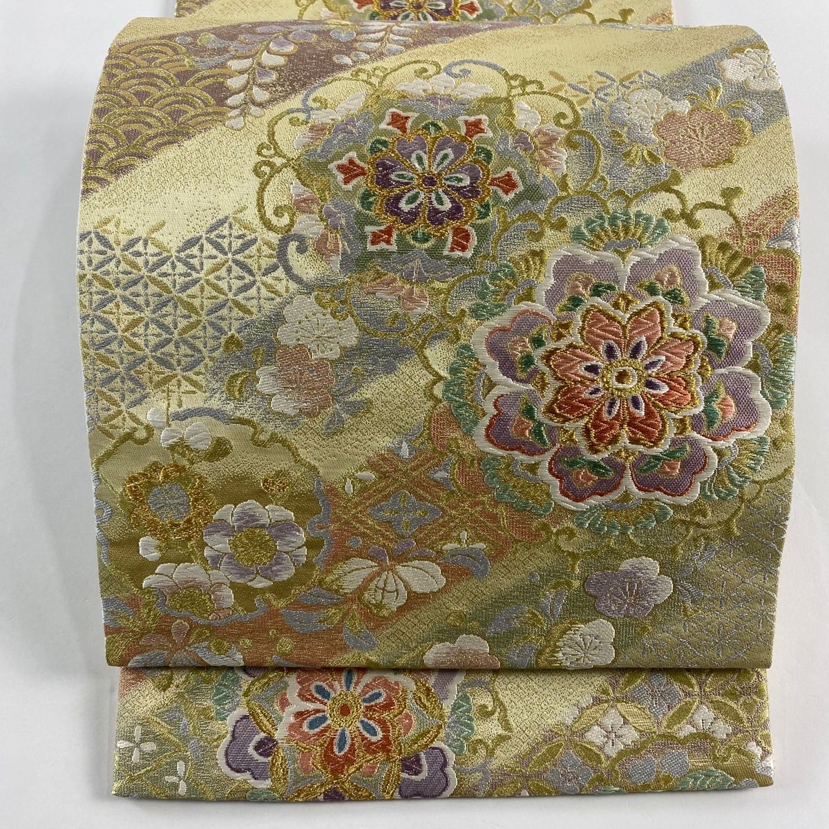 袋帯 秀品 華文 雪輪 金銀糸 箔 薄黄 六通 正絹