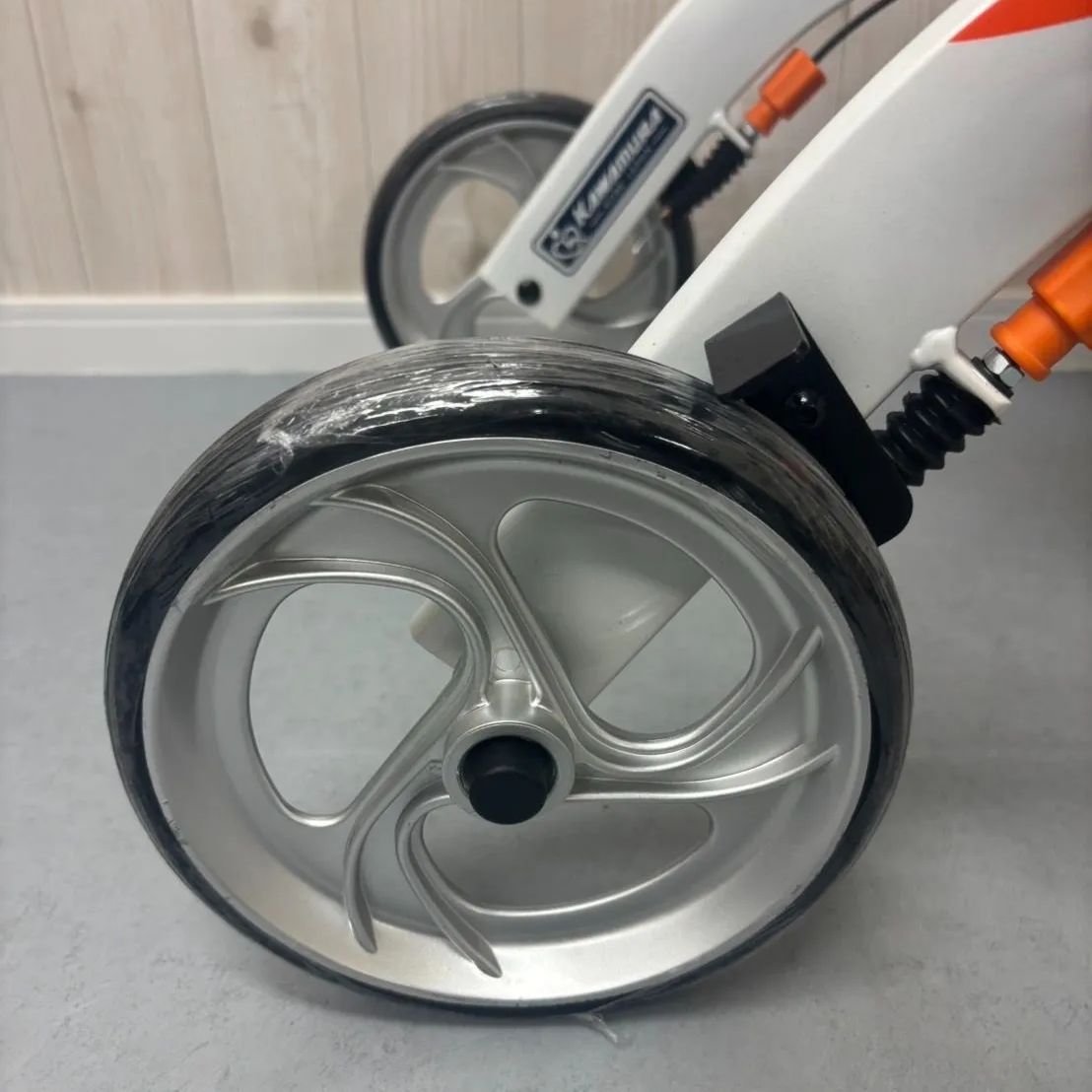 四輪歩行車 KW40 カワムラサイクル KAWAMURA 歩行器 歩行車 歩行補助 福祉用具 介護用品 STEELWINDOWSANDDOORS_COM