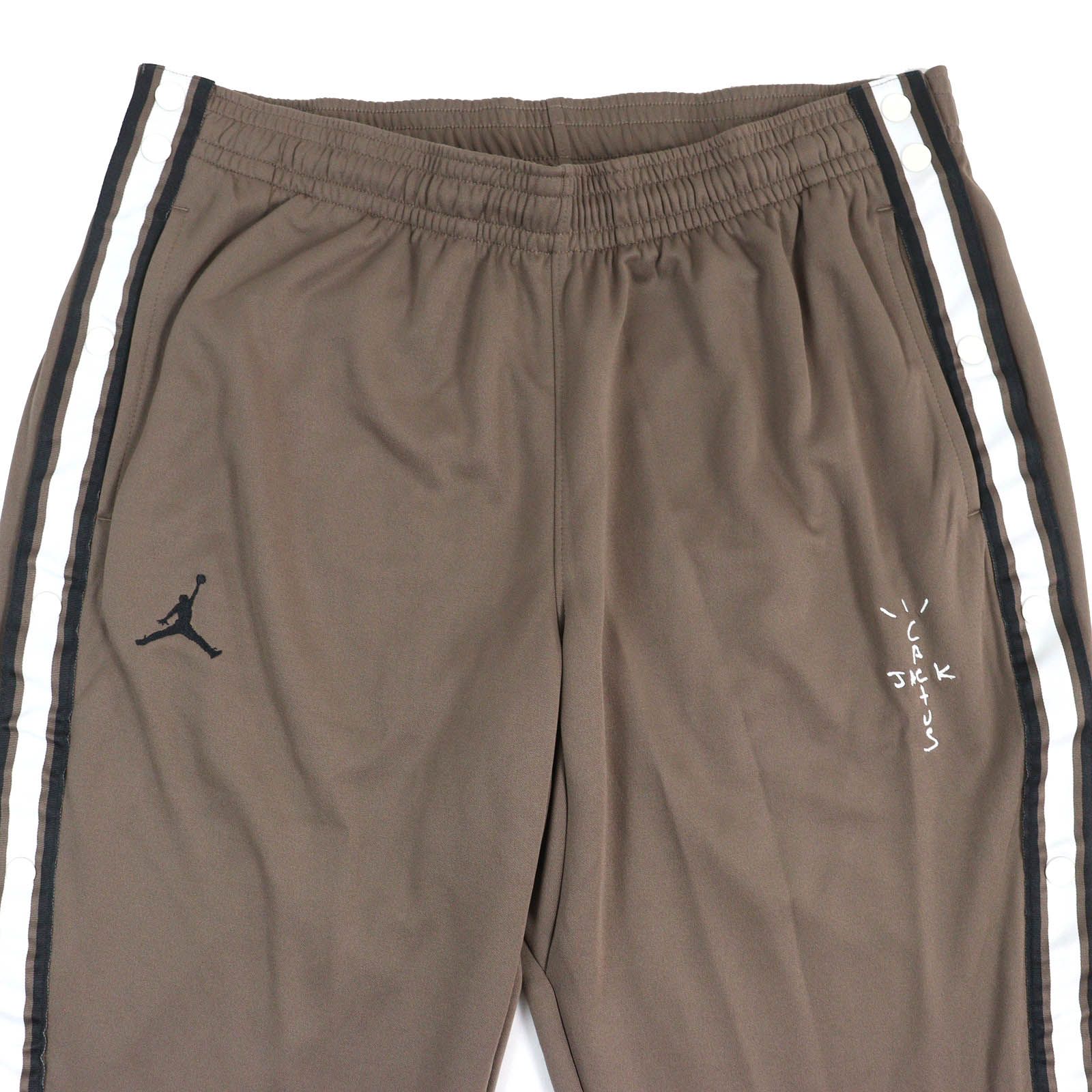 ドンドン見直し】美品△NIKE TRAVIS SCOTT ナイキ トラヴィススコット 