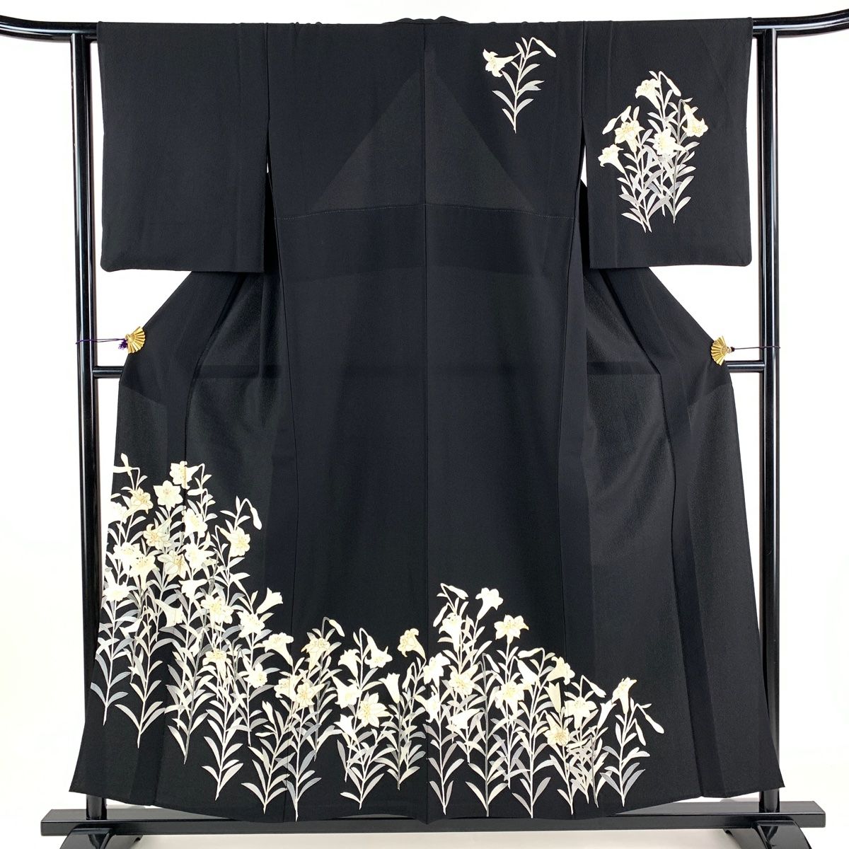 訪問着 身丈155.5cm 裄丈62.5cm S 単衣 百合 金彩 縮緬 黒 正絹 秀品  