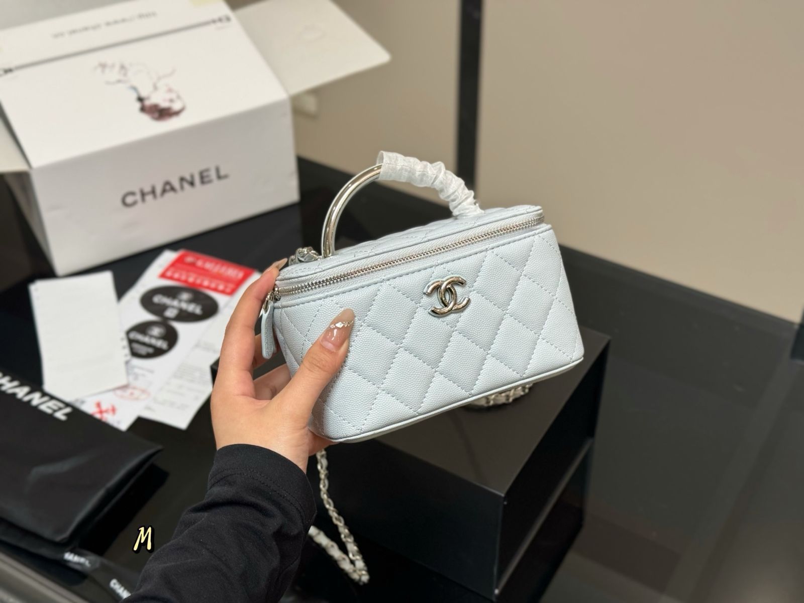 今日特価】Chanel Long Vanity Case シャネル ロング ヴァニティ