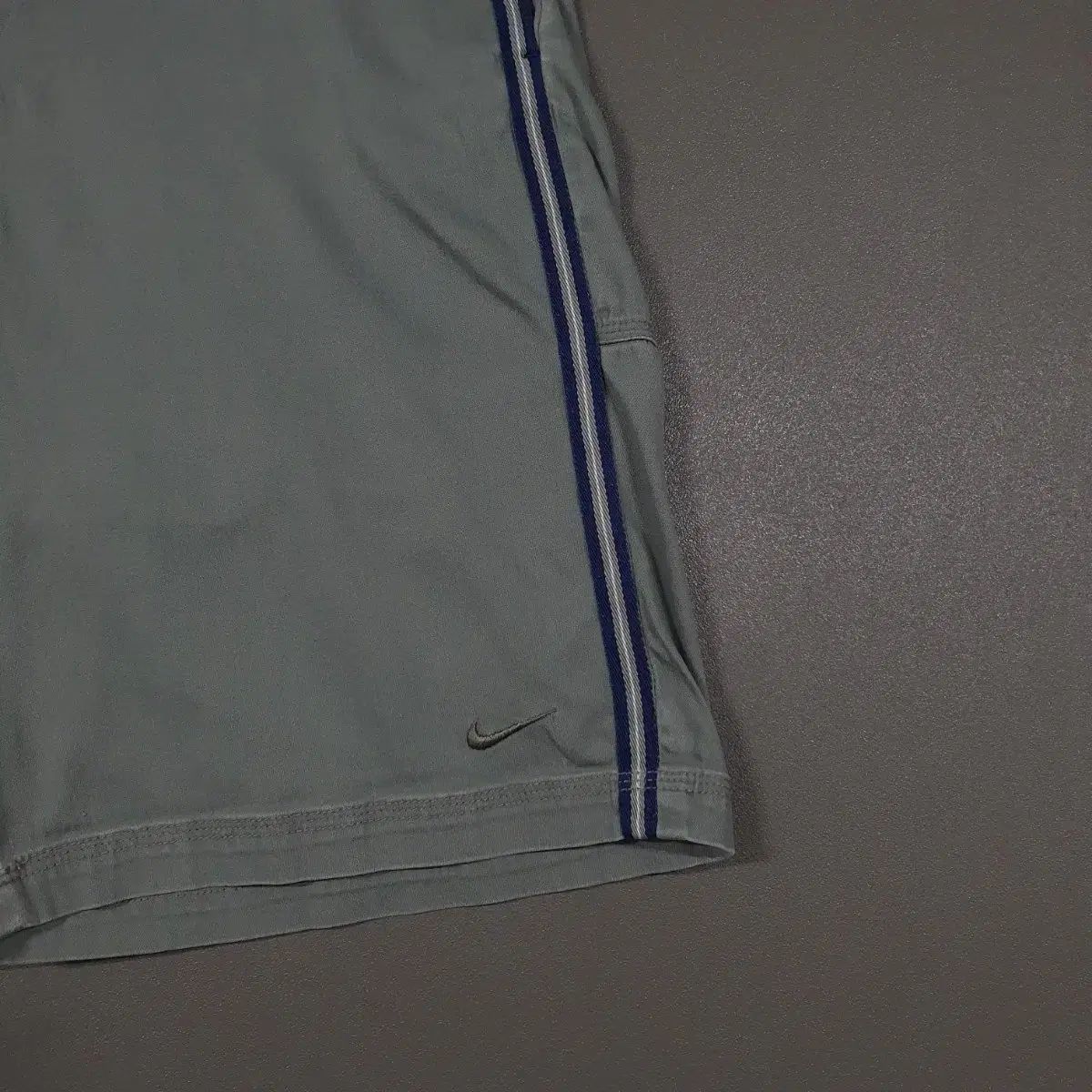 31-32インチ NIKE 00 s スウッシュ サイドライン ショーツ バミューダ ハーフ パンツ