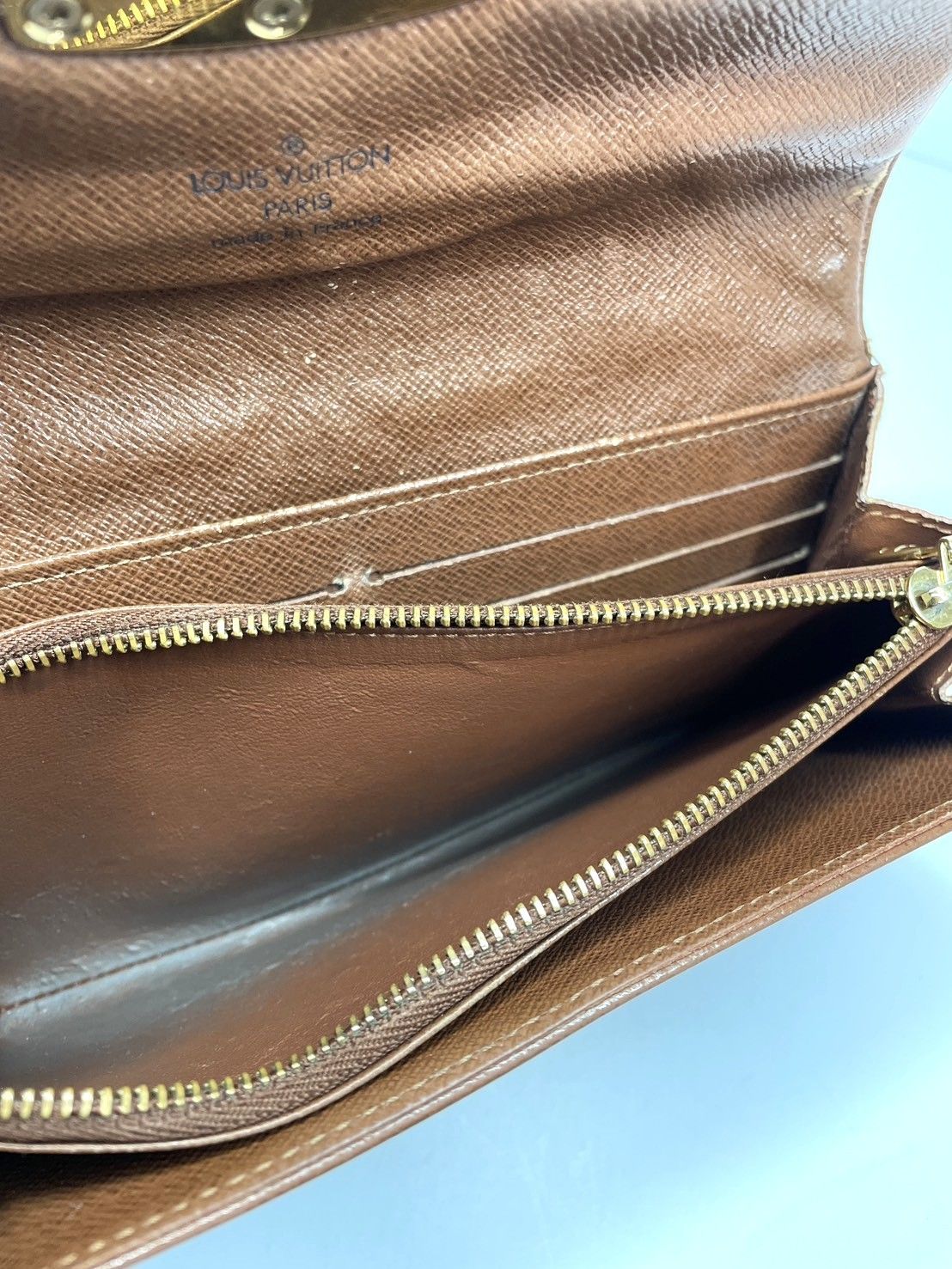 VUITTON