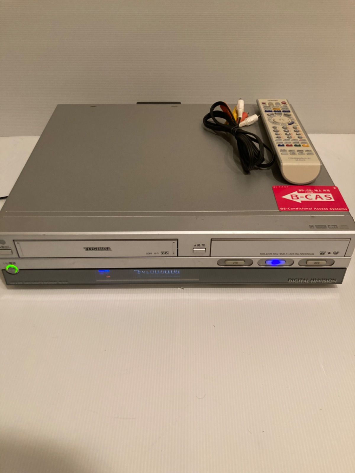 東芝 RD-XV81 ビデオ一体型 DVD.HDDレコーダーVHSダビング地デジ 