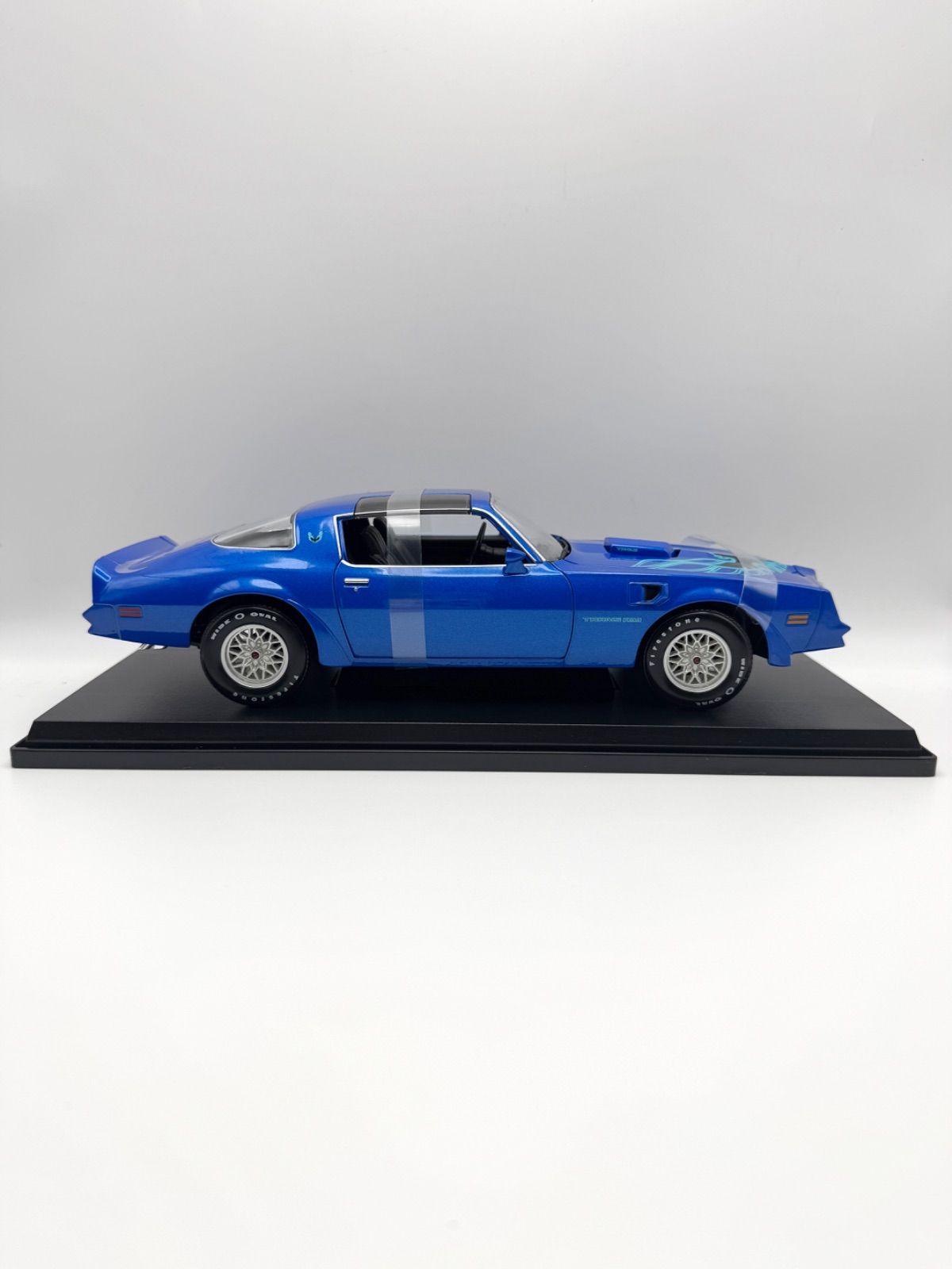 Maisto 1/18 Firebird Trans Amトランザム Amazon.com: Maisto 1:18 SE 1978 Pontiac Firebird Trans Am