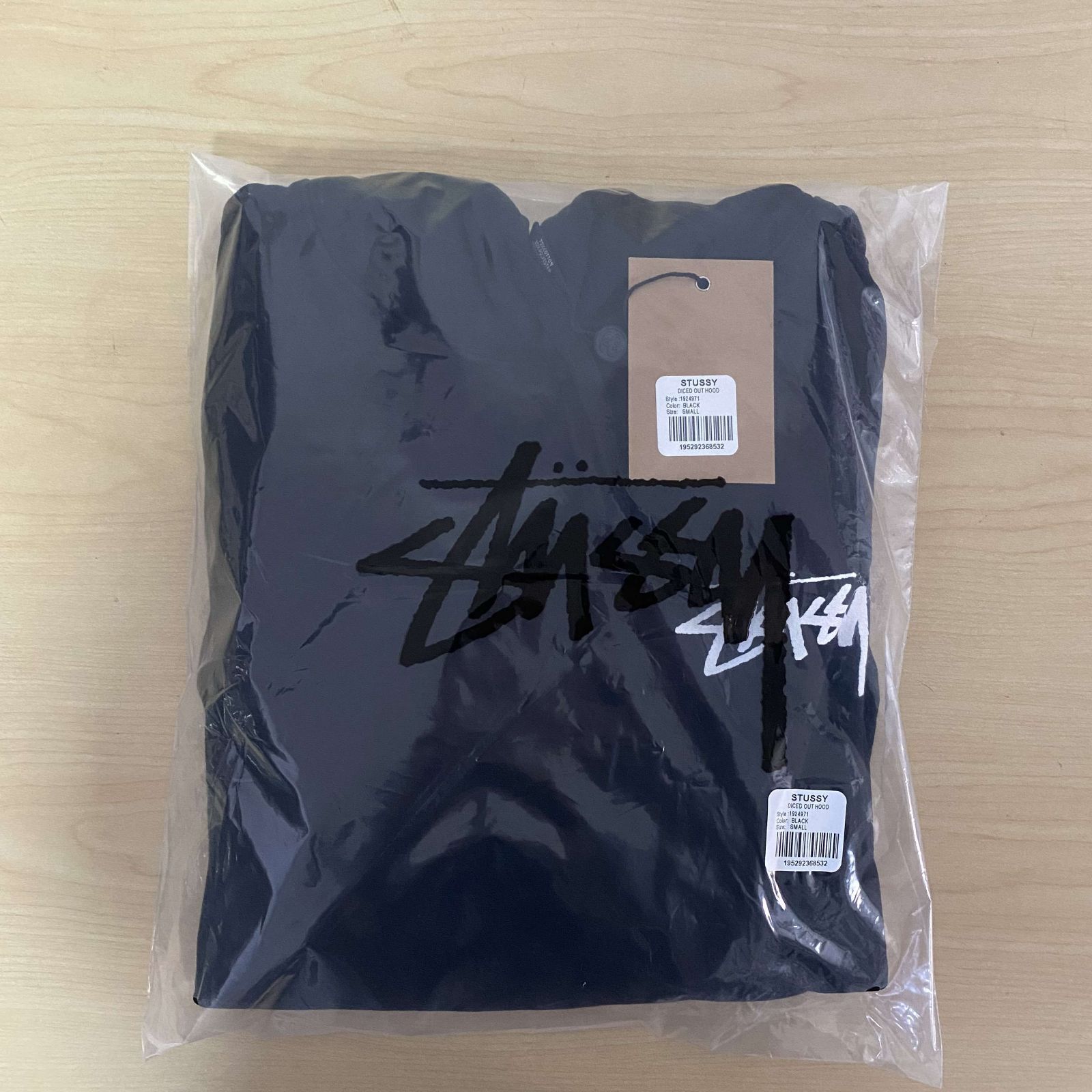 新品未使用*ステューシー STUSSY DICED OUT HOOD HOODIE 1924971 裏