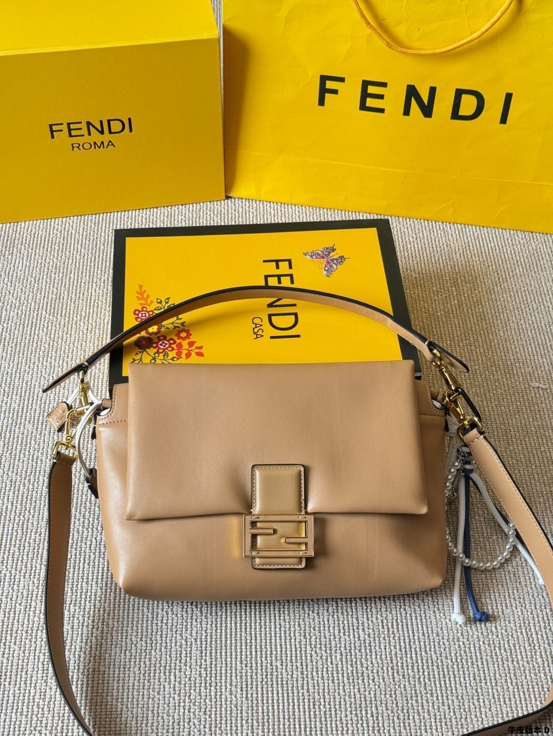 関送込 FENDI FFモチーフ マンマ Mamma Baguette バゲット ナノ 関送込 FENDI FFモチーフ マンマ Mamma Baguette バゲット ナノ