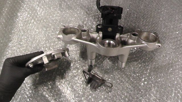 VTR250 FI MC33-1305xxx の キーセット 1757035728 BRIGHTFACE_UK