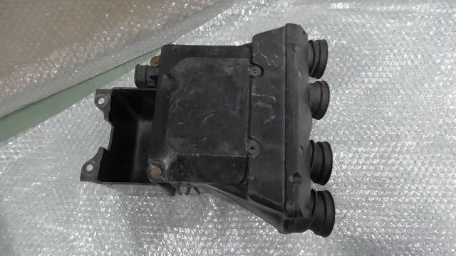 くり FX400R ZX400D-303xxx の エアクリーナーボックス:#1756254330
