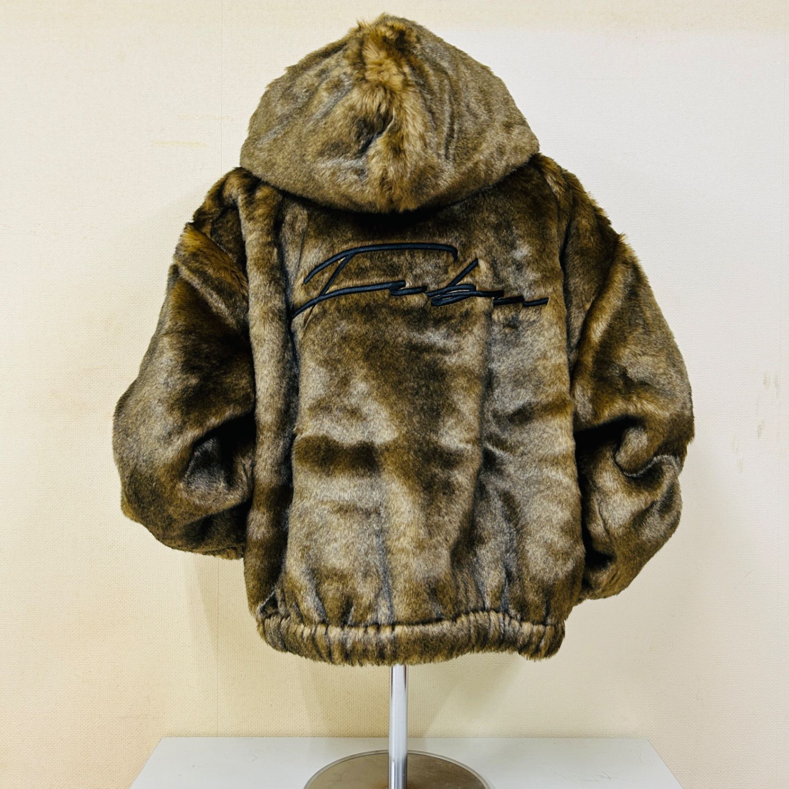 新作】【FUBU／フブ・Faux Far Hooded Jacket （ブラウン