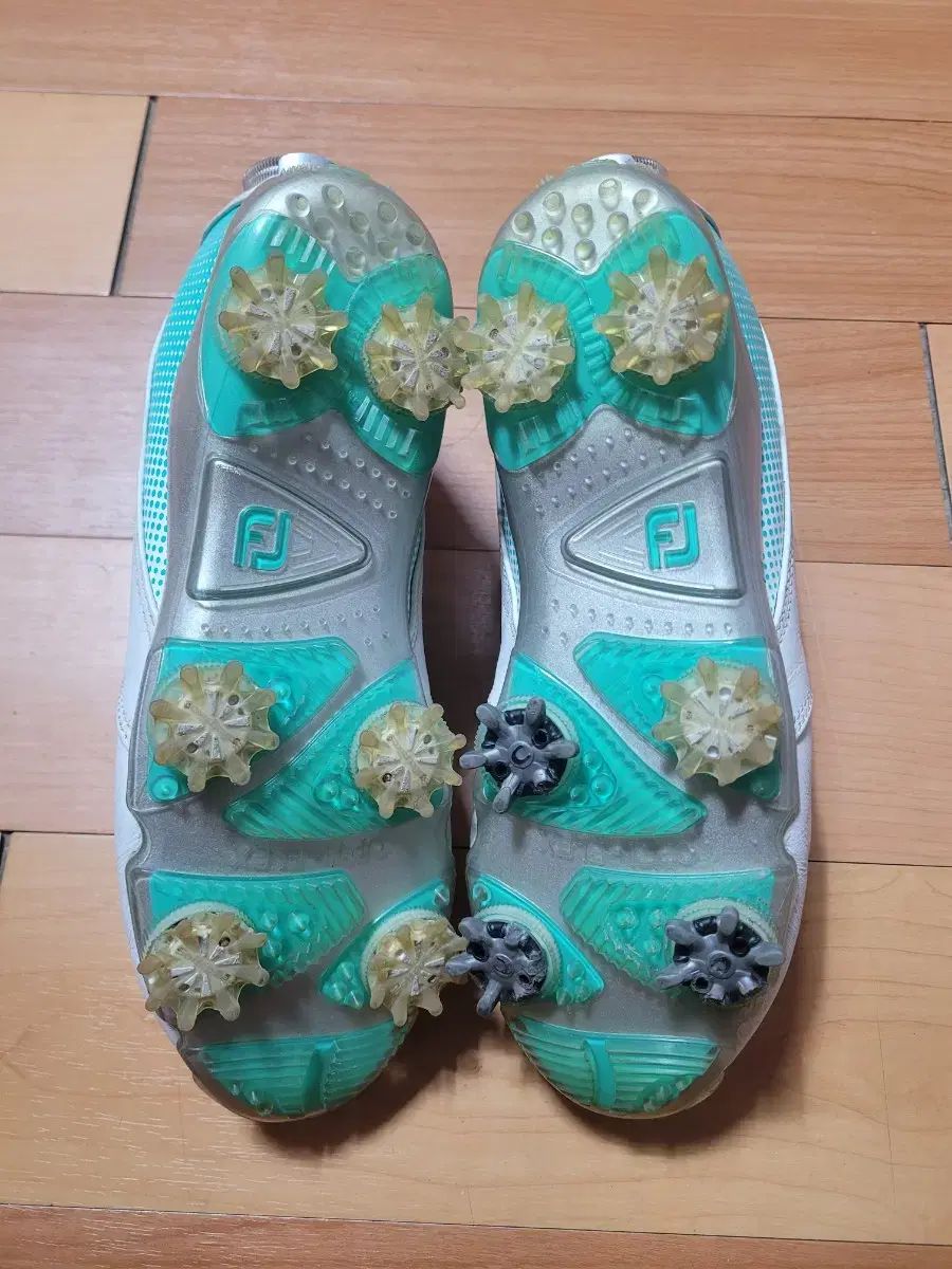 ゴルフシューズ 220