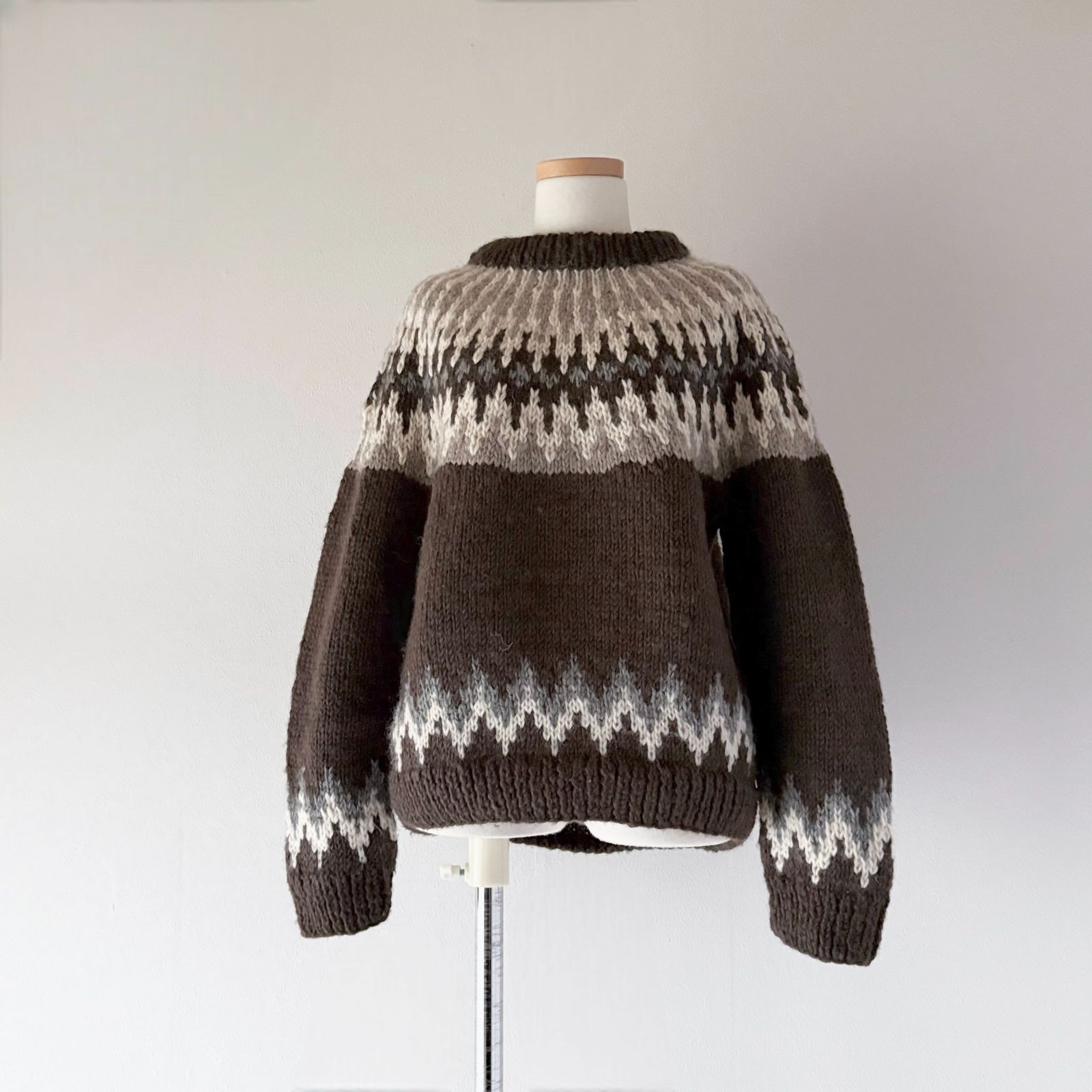 美品　KHWOPA SPIRIT×DOORS ネパールハンドニット　ノルディック 美品 KHWOPA SPIRIT×DOORS ネパールハンドニット ノルディック - メルカリ