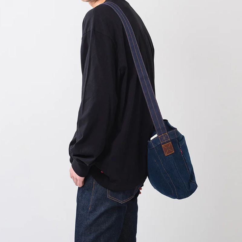 Levi's 002GV-0001 リーバイス デニム メッセンジャーバッグ