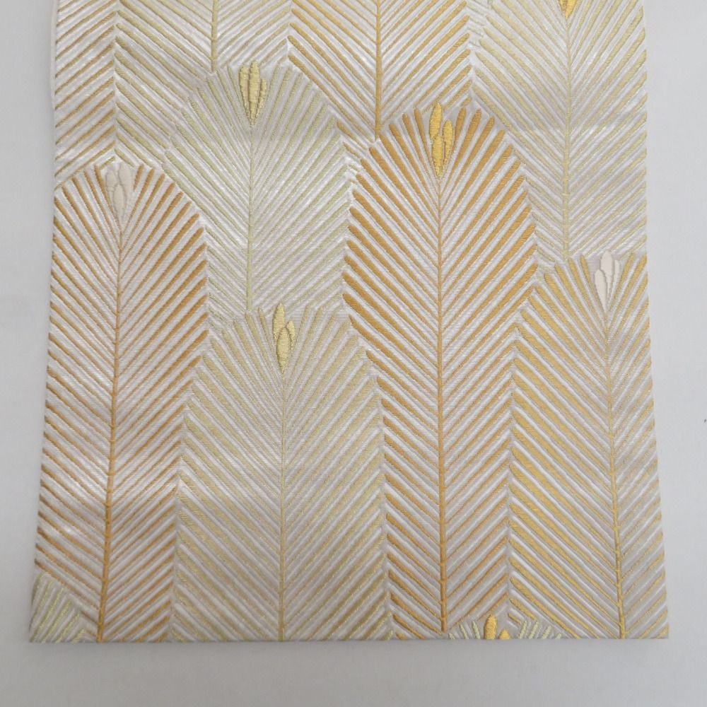 袋帯 正絹 松の葉紋様 金糸銀糸 金色x白色 刺繍入り ゴールド系