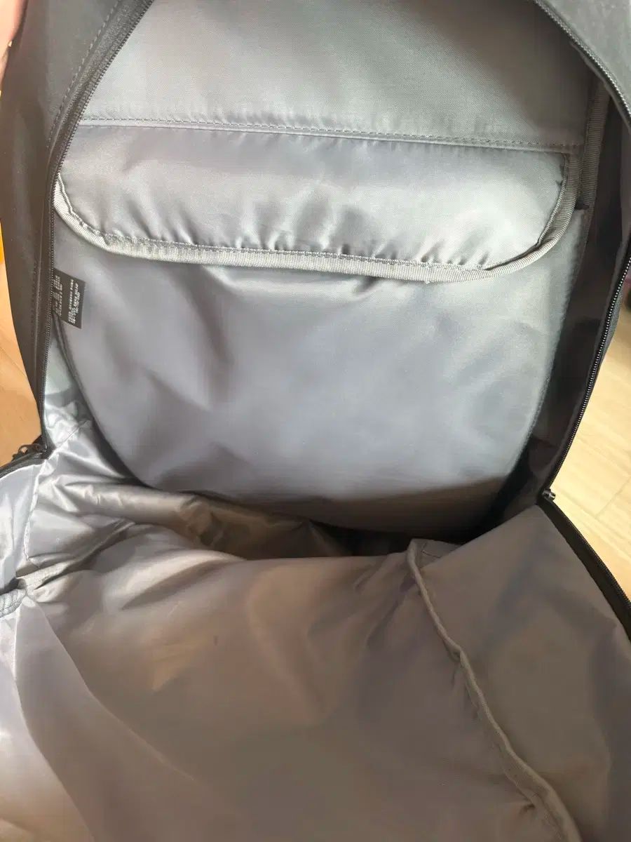  UNIQLO ユニクロ リュック リュックサック ブラック リュック バックパック バッグ