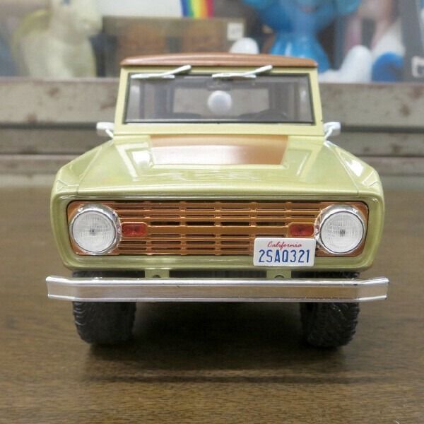 1:24 LOST 1970 Ford Bronco【ロスト】ミニカー 1:24 LOST 1970 Ford Bronco ロスト ミニカー アメリカン雑貨
