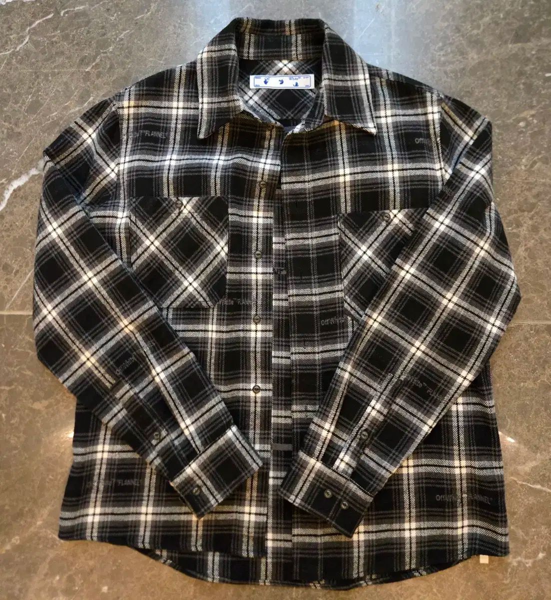 オフホワイト フランネル 厚手シャツ