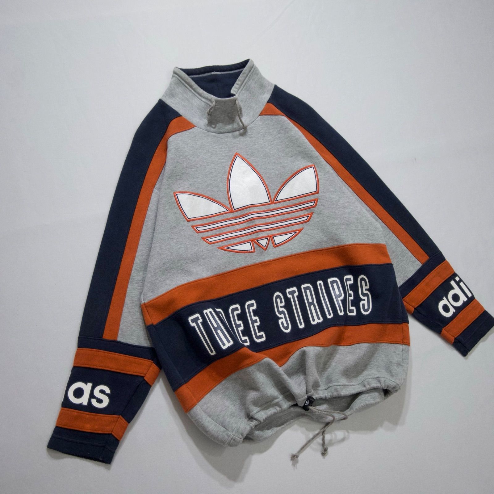 adidas 　スウェット　トレーナー90s 80s　デサント 80s90s デサント製 アディダス スウェット センターデカロゴ刺繍