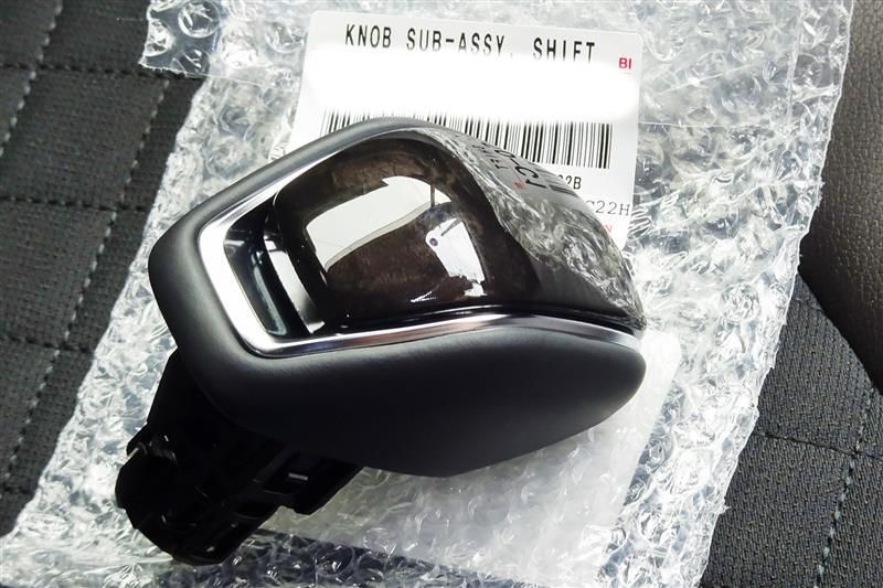★新品★ トヨタ純正 220系 クラウン C-HR用 流用 シフトノブ ☆新品☆ トヨタ純正 TOYOTA 220系 クラウン C-HR用 流用 シフトノブ