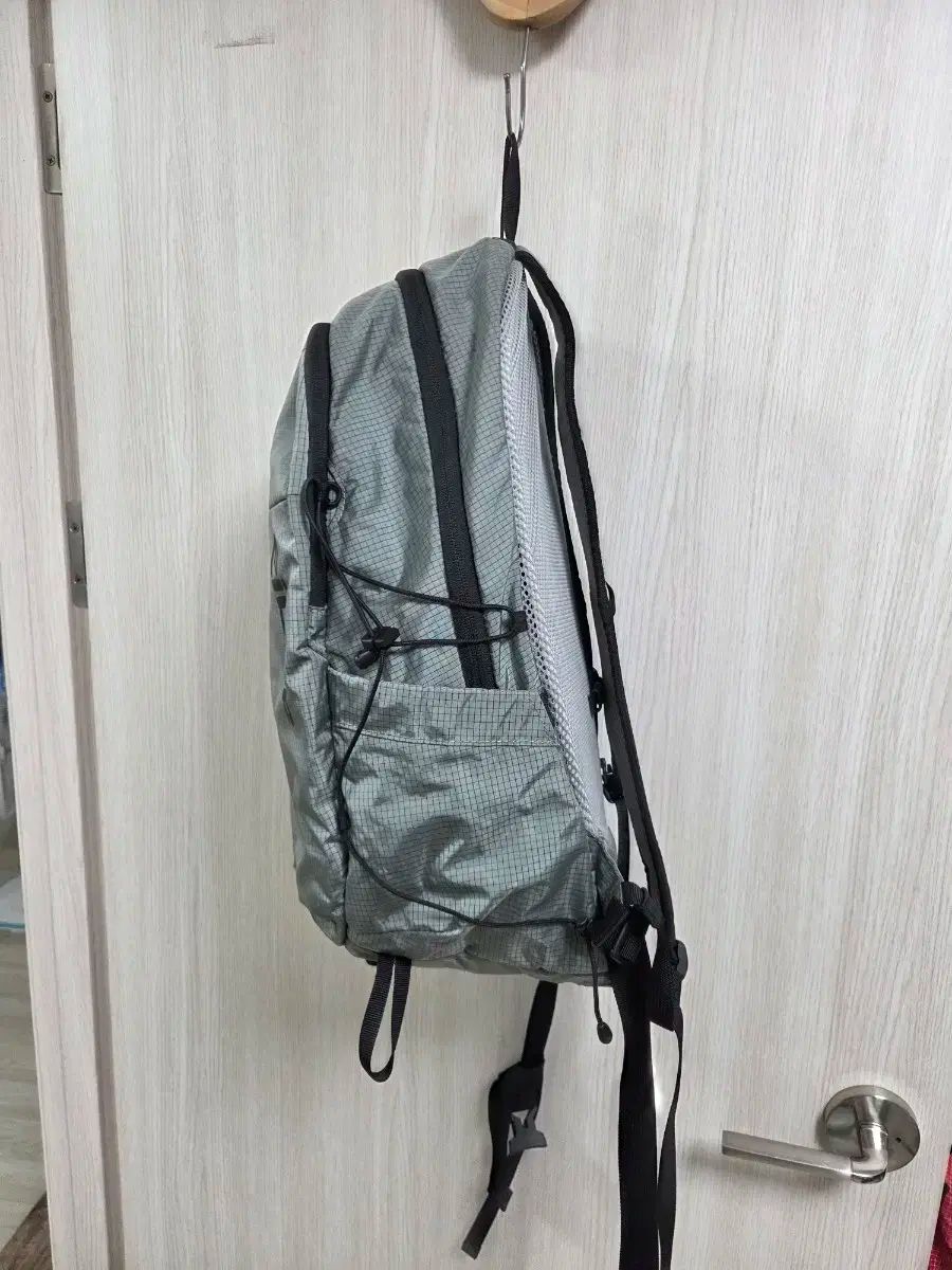 EIDER アイダー テント バックパック バックパック 登山リュック トレッキングバッグ 18L