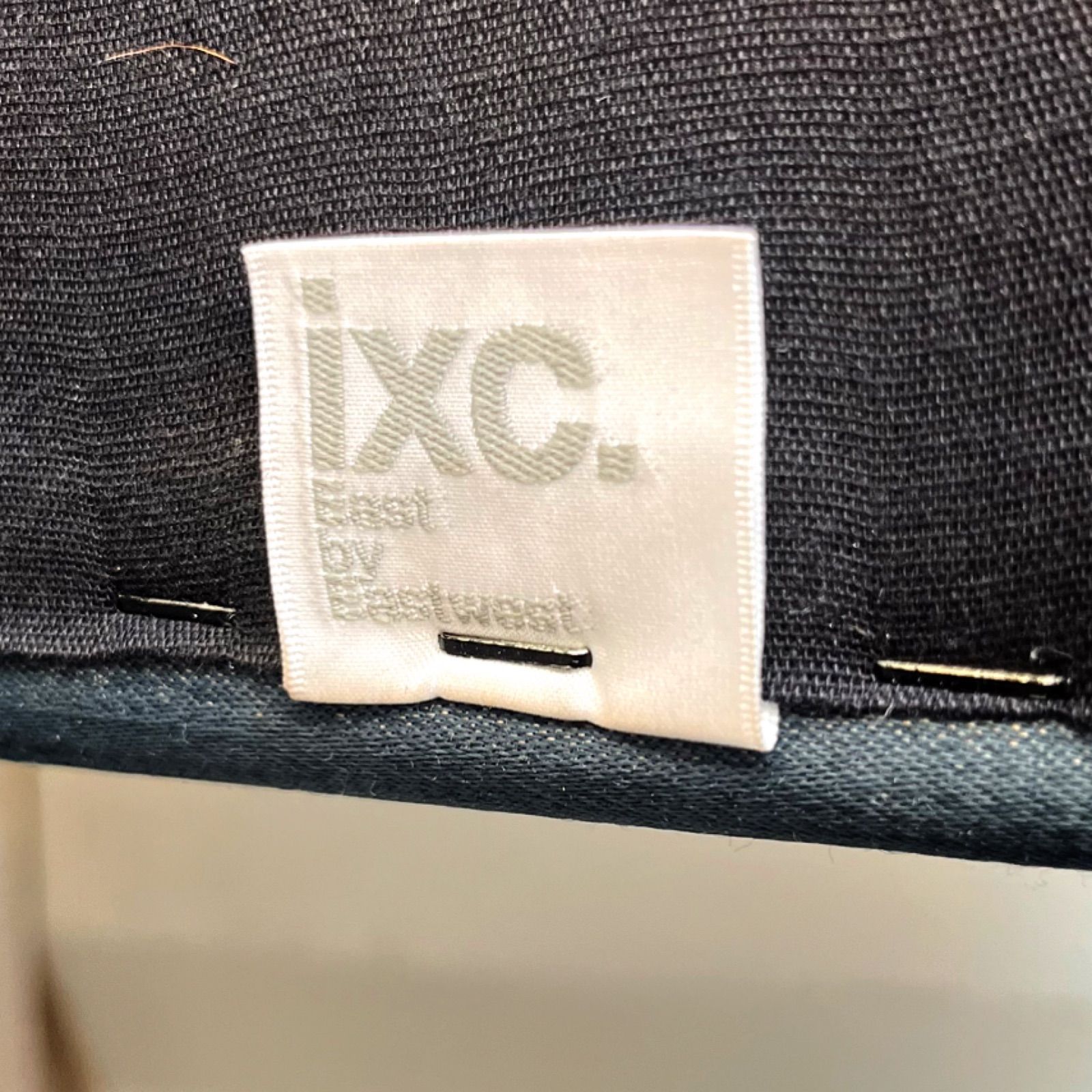 取付無料！カッシーナIXC ジンジャー 北欧モダン風ネイビーダイニングチェア4脚 取付無料！カッシーナIXC ジンジャー 北欧モダン風ネイビー